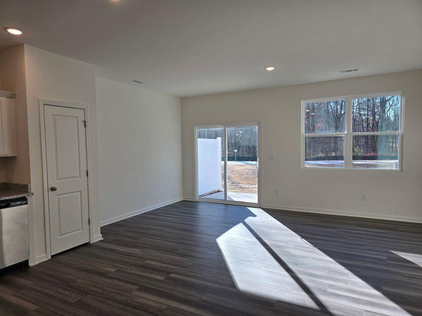 2102 Trailside Drive Property Photo 4