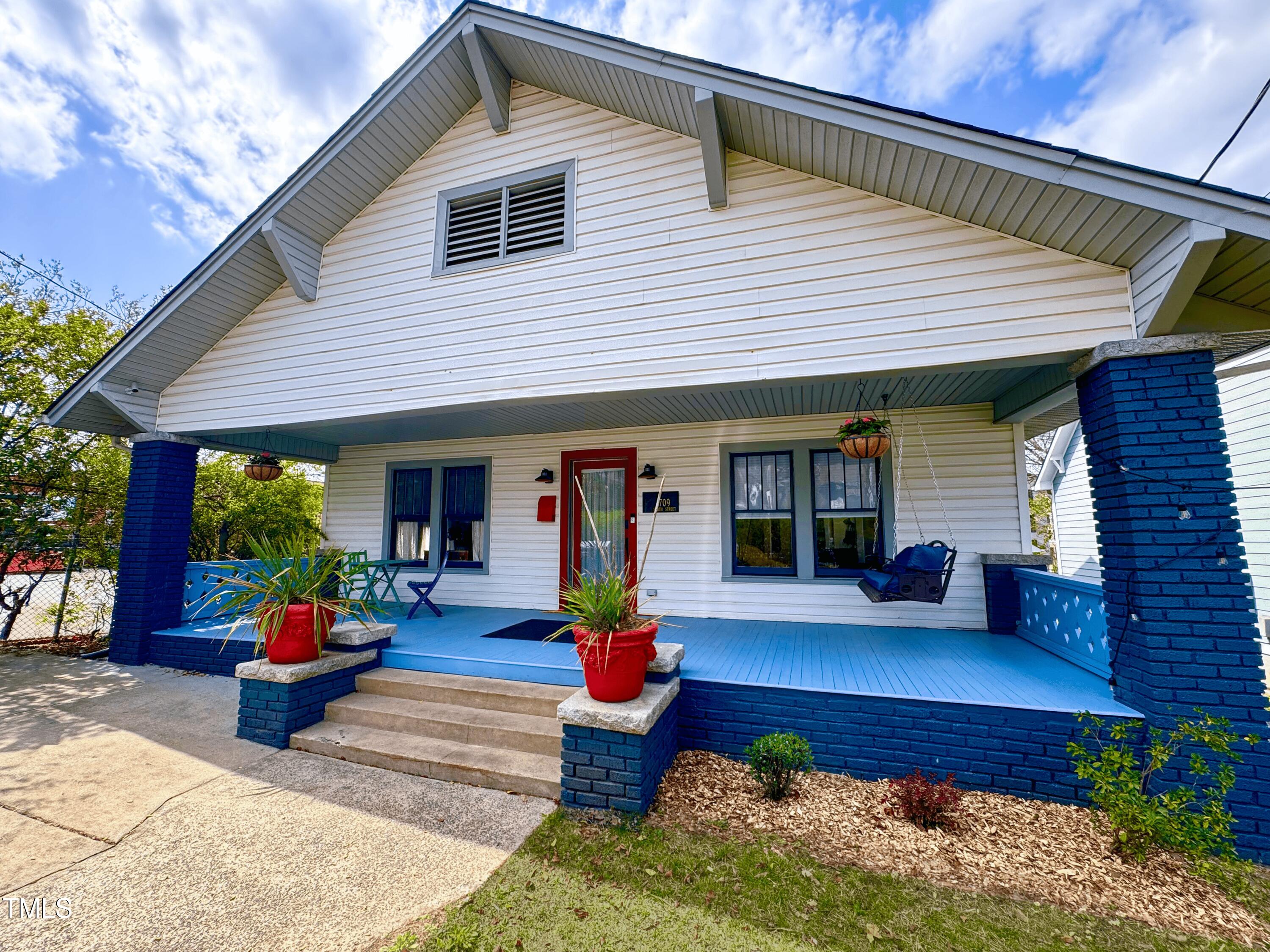 709 North Street Property Photo 1