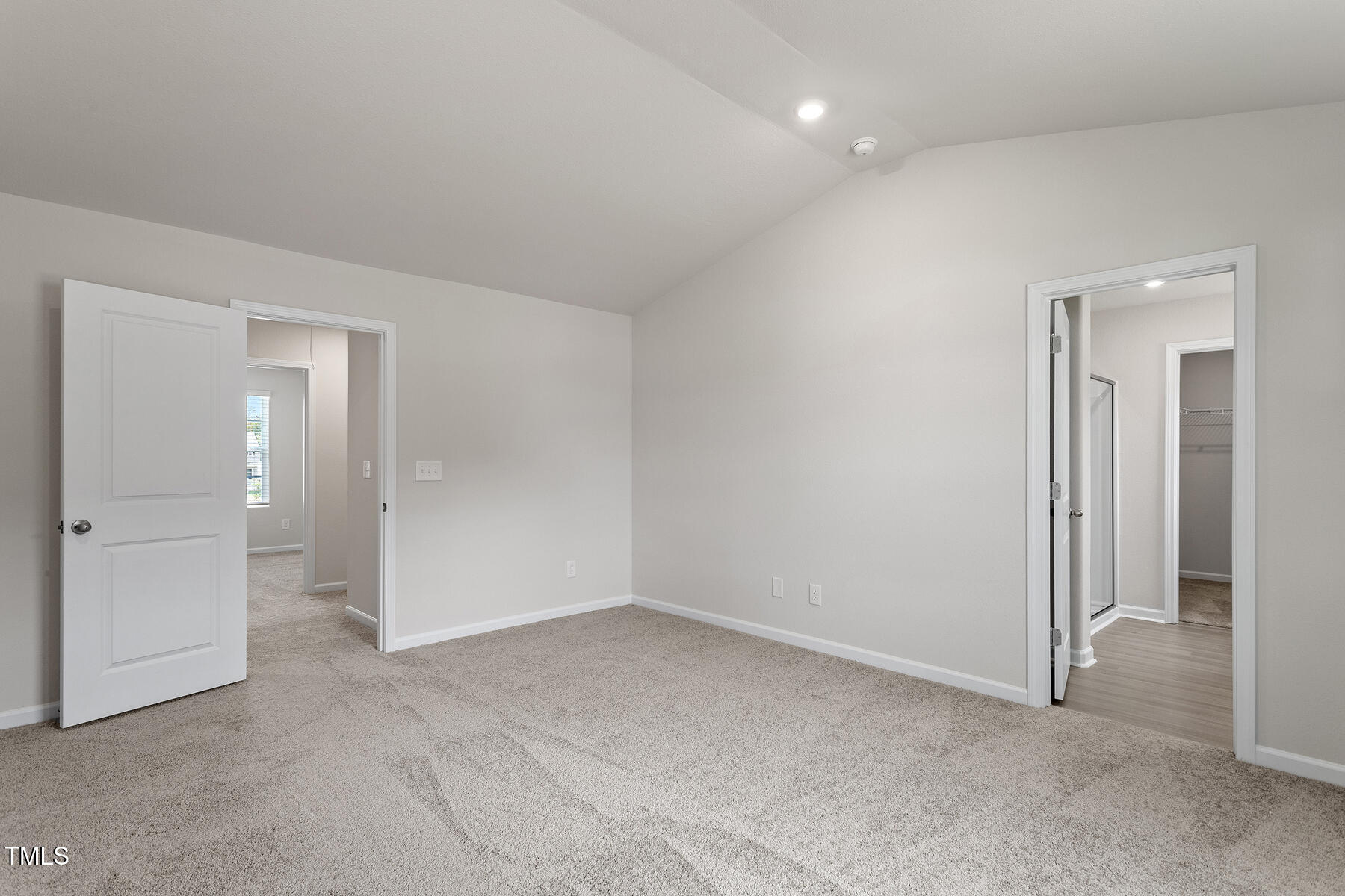 204 Shelfit Trail Property Photo 8