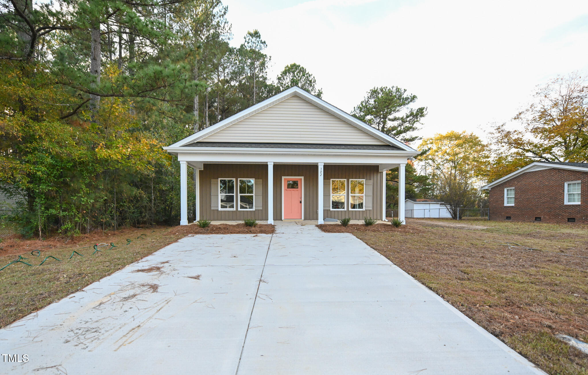 302 S Eastwood Drive Property Photo