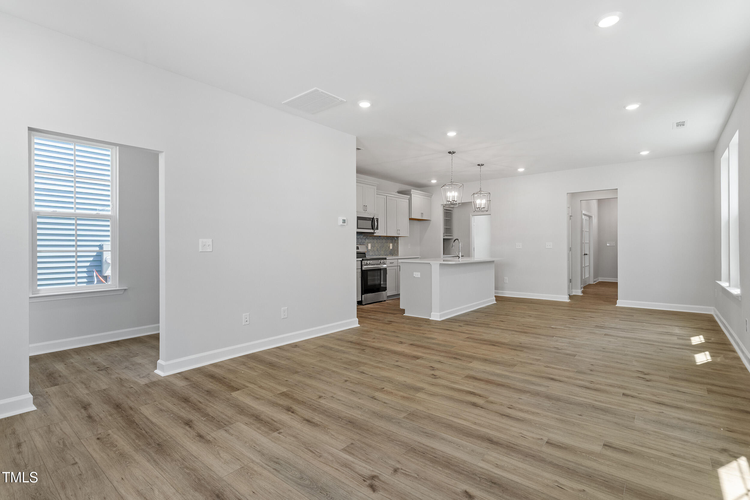 308 White Oak Garden Way # 215 Property Photo 14