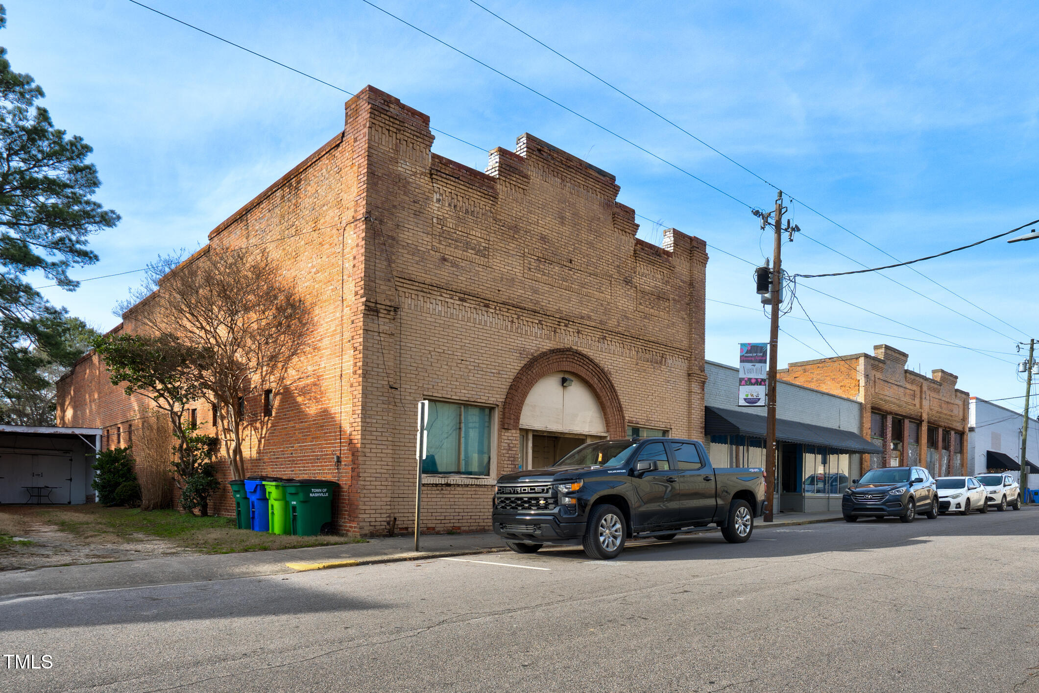108 S Boddie Street Property Photo