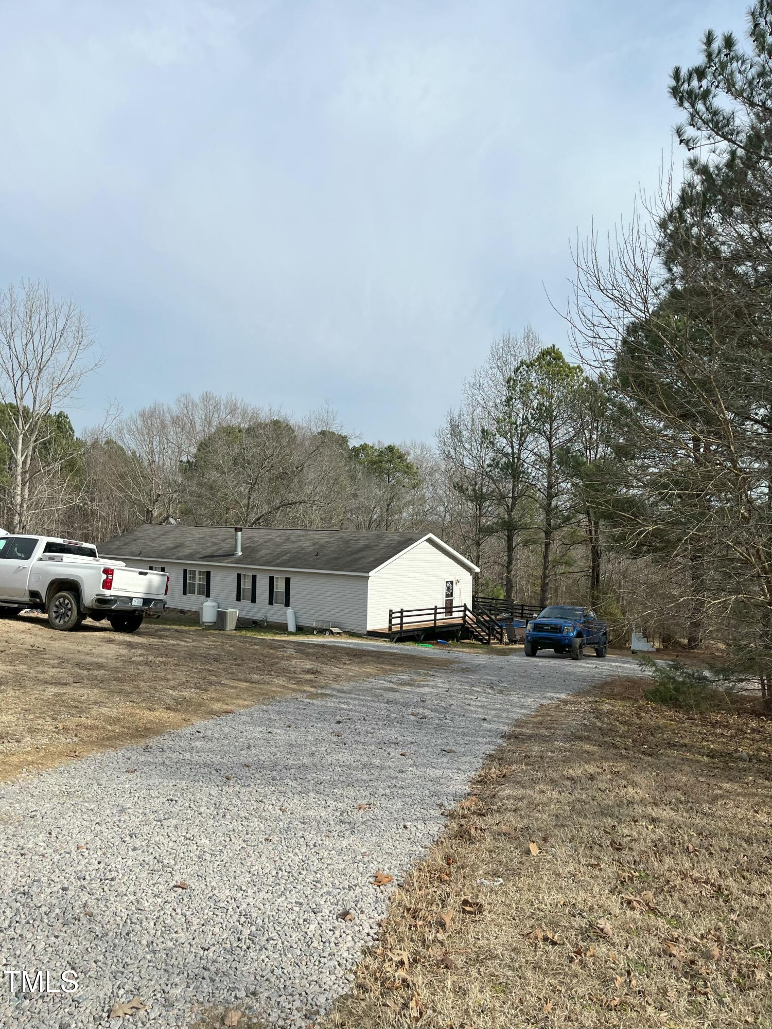 287 Moss Stock Farm Road Property Photo 1