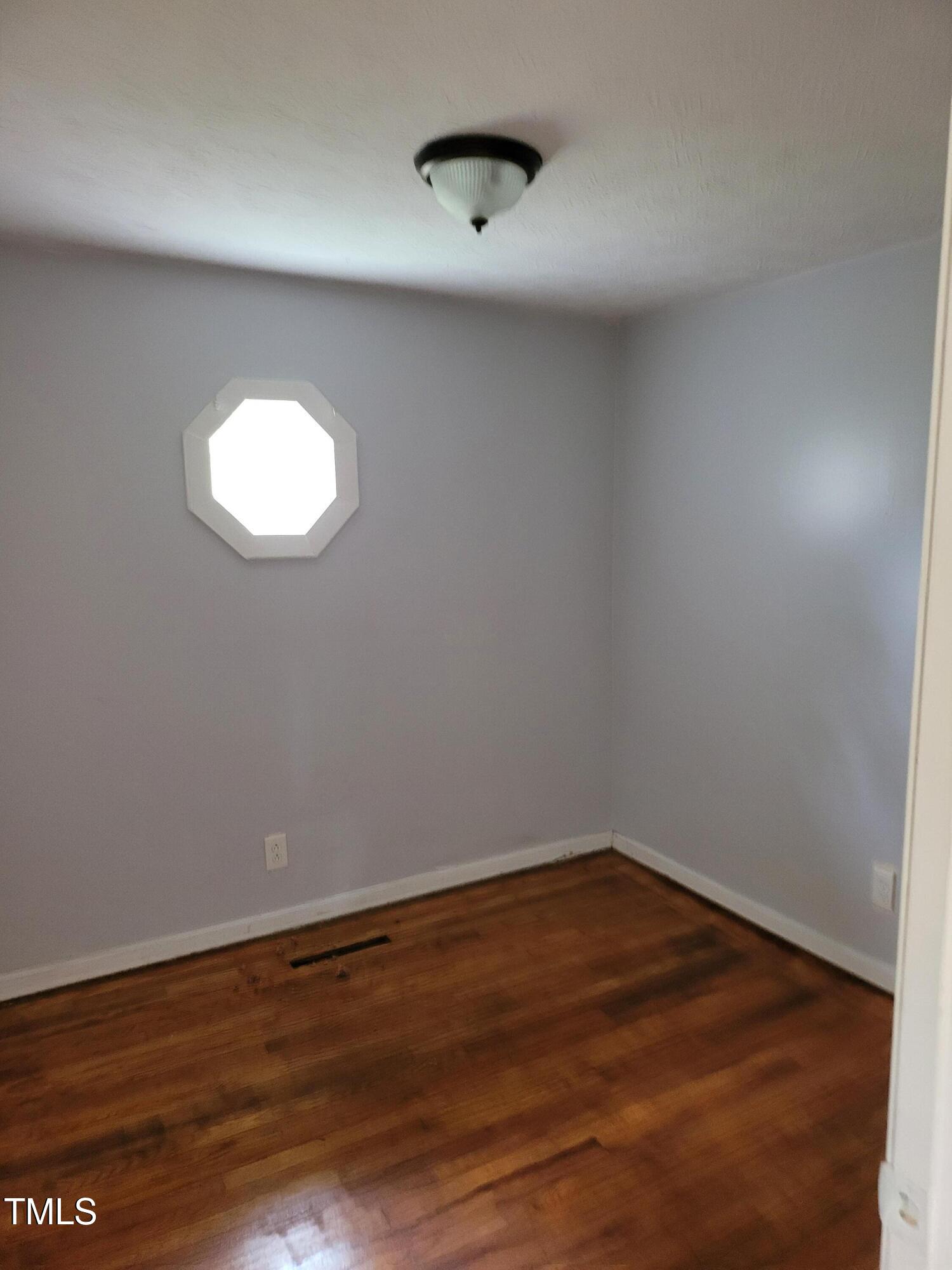1511 Seabrook Road Property Photo 5
