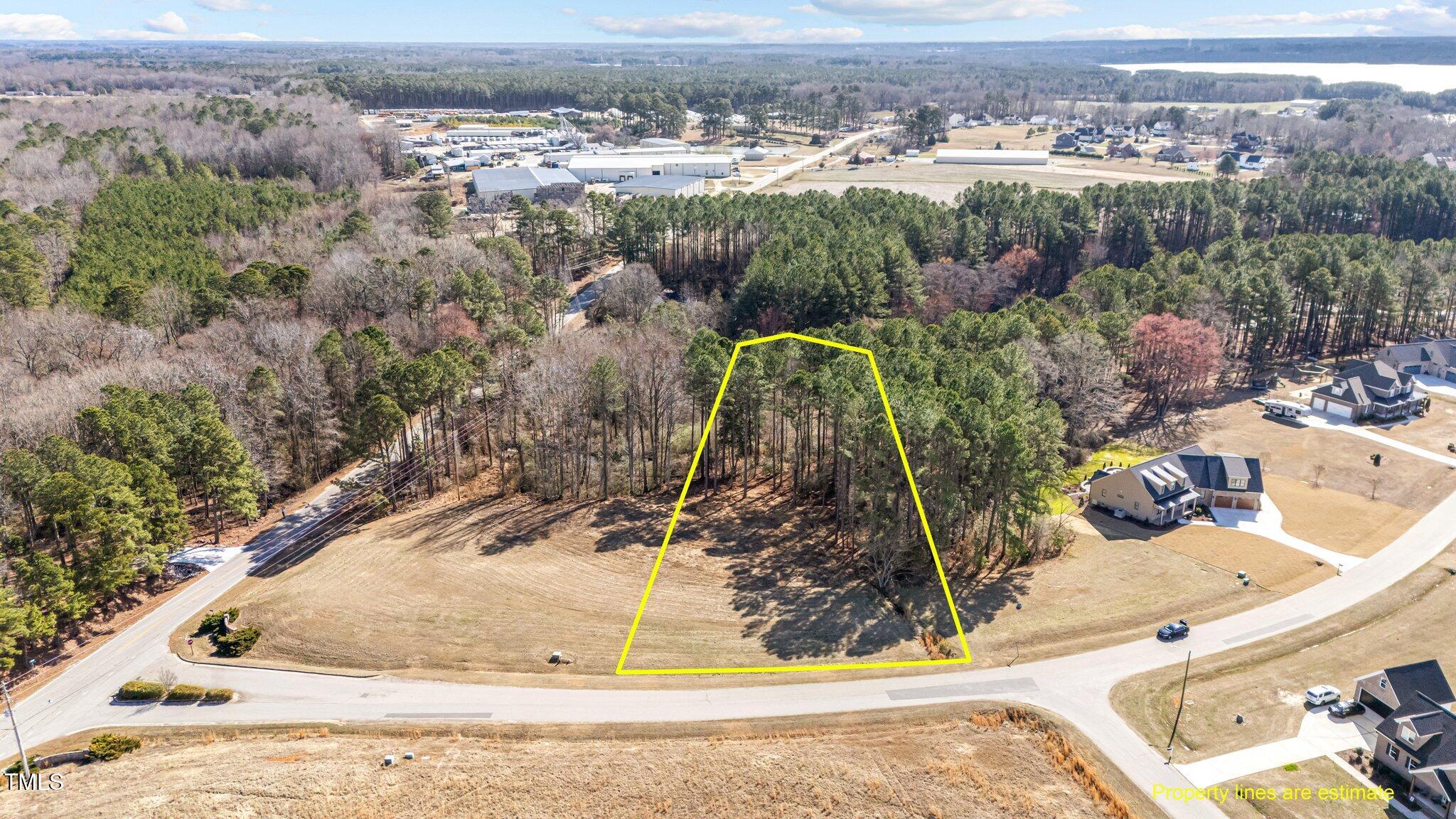 8413 Clearwater Drive Property Photo