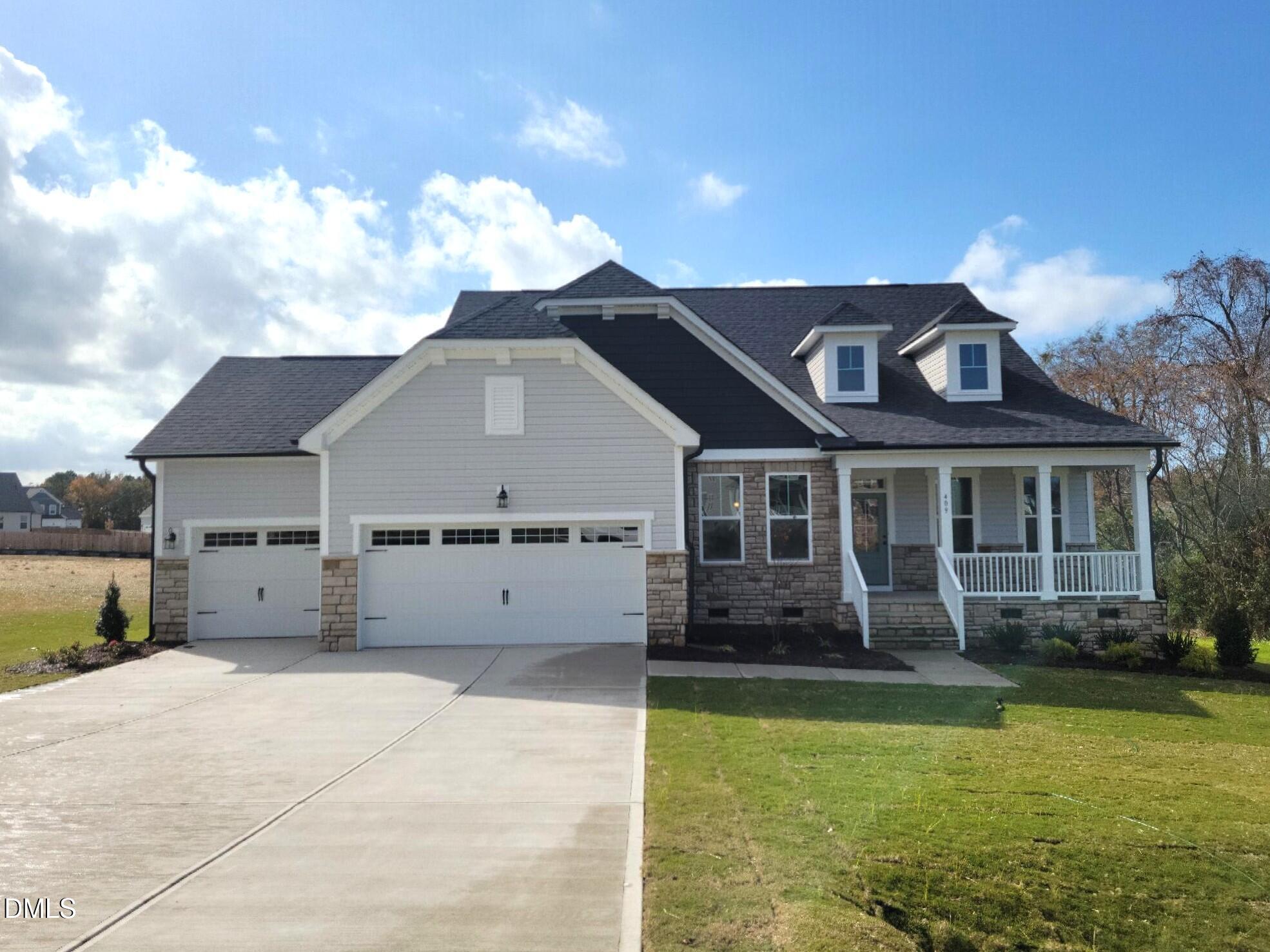 409 Grading Stick Court Property Photo 1