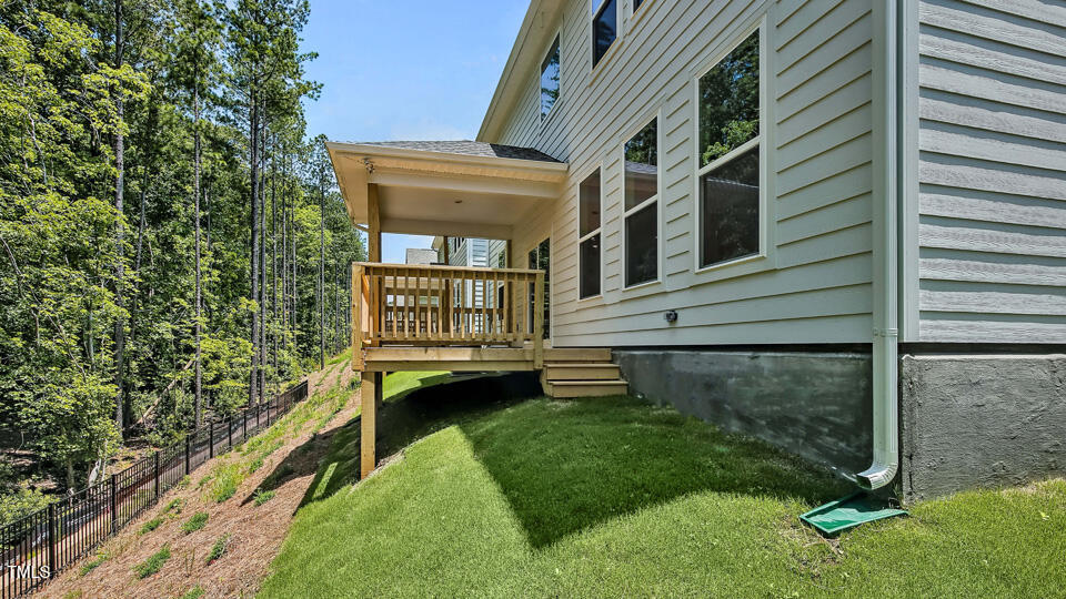 7521 Percussion Drive Property Photo 36