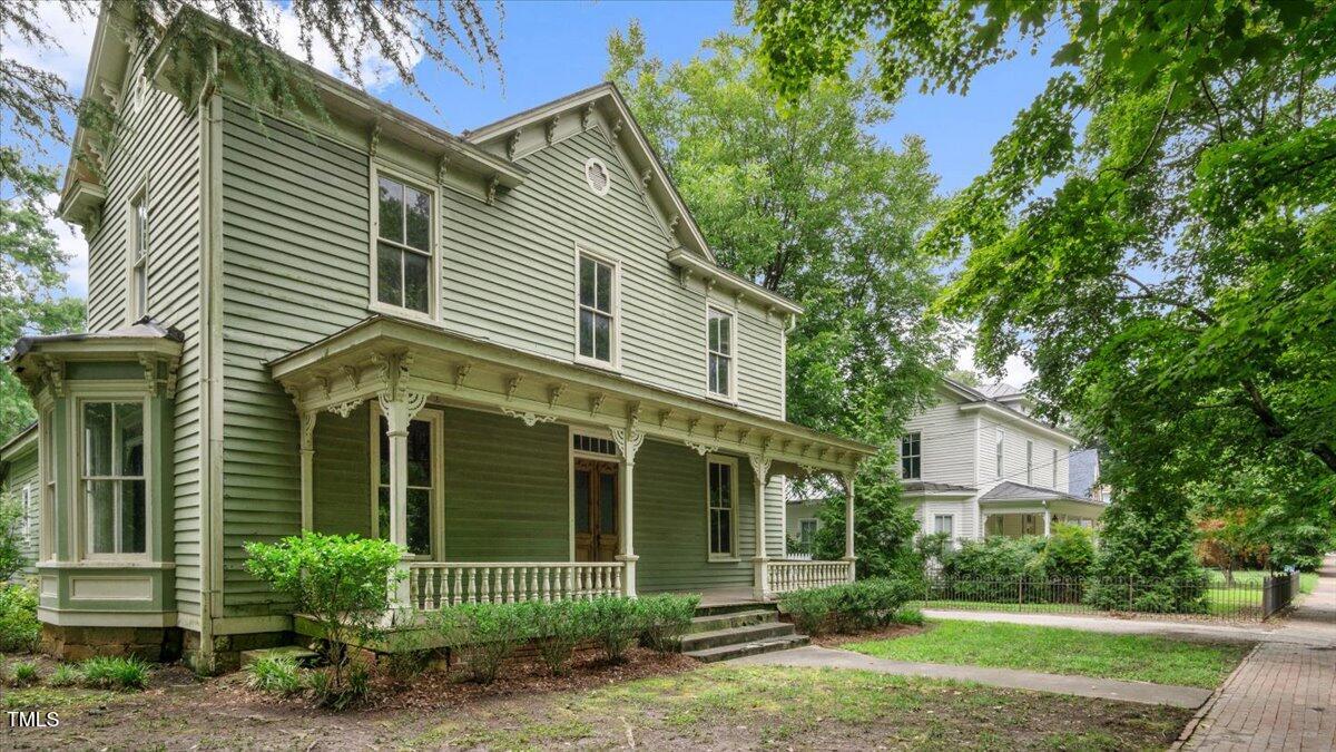 207 N Main Street Property Photo