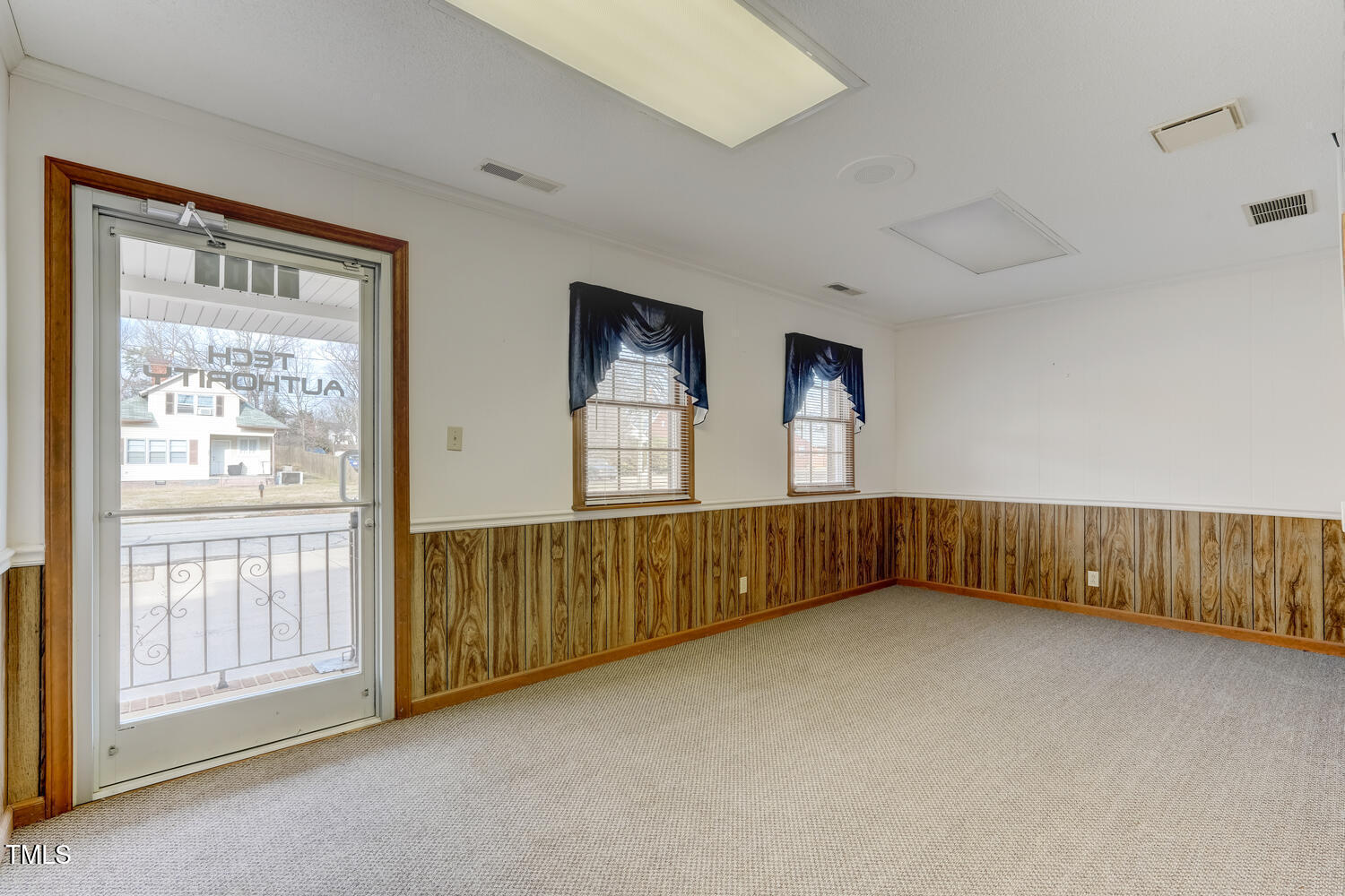 1203 Northup Street Property Photo 14