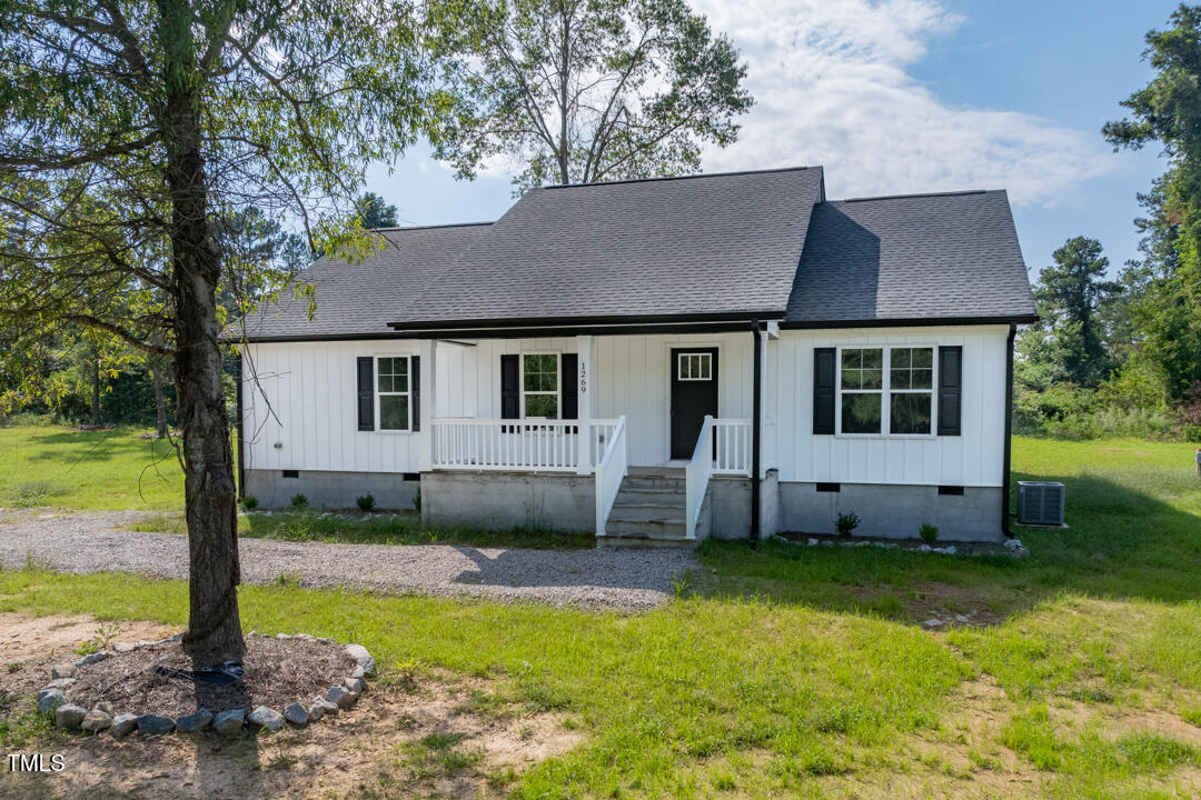 1269 Roanoke Chapel Road Property Photo