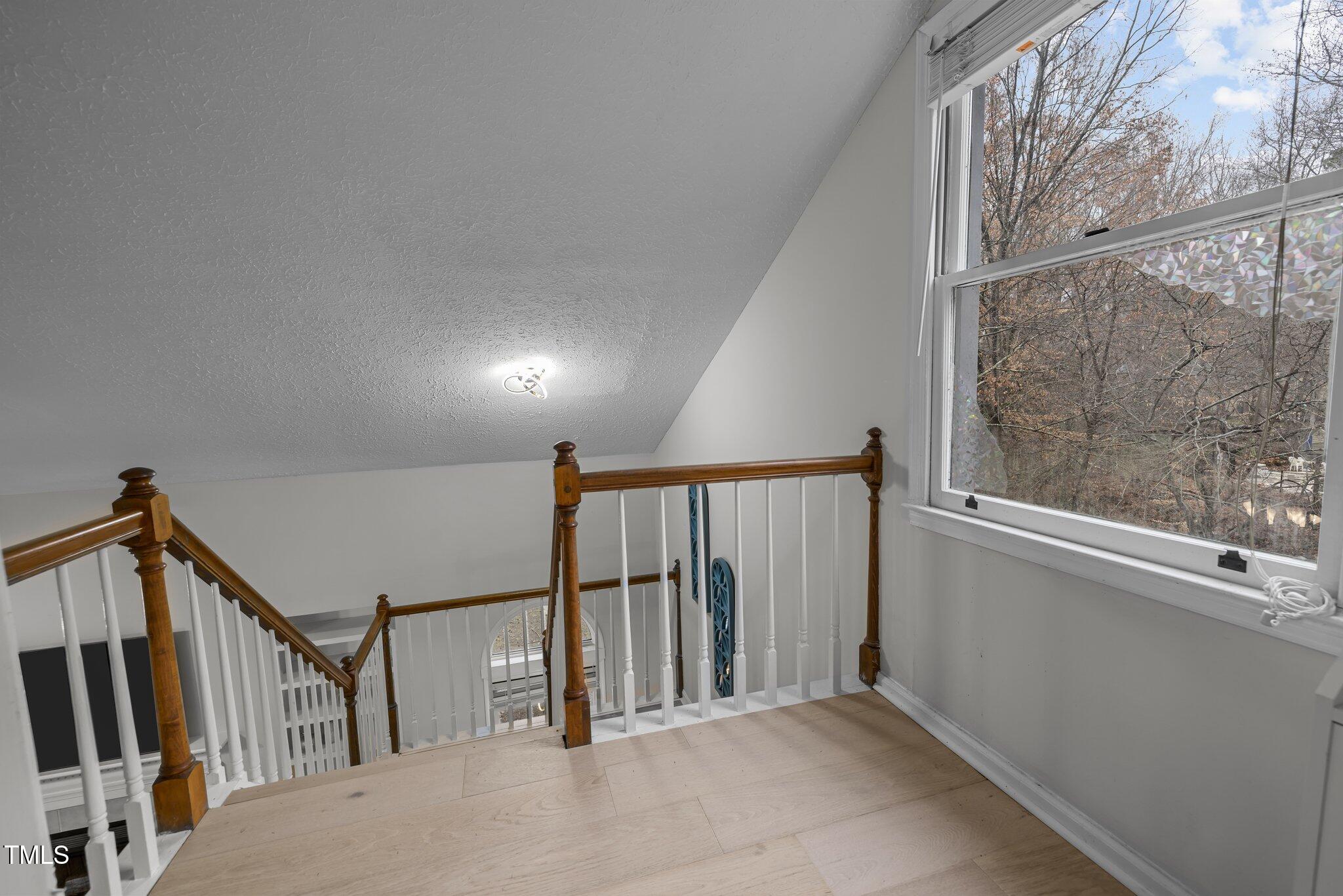401 Oak Hollow Court Property Photo 26