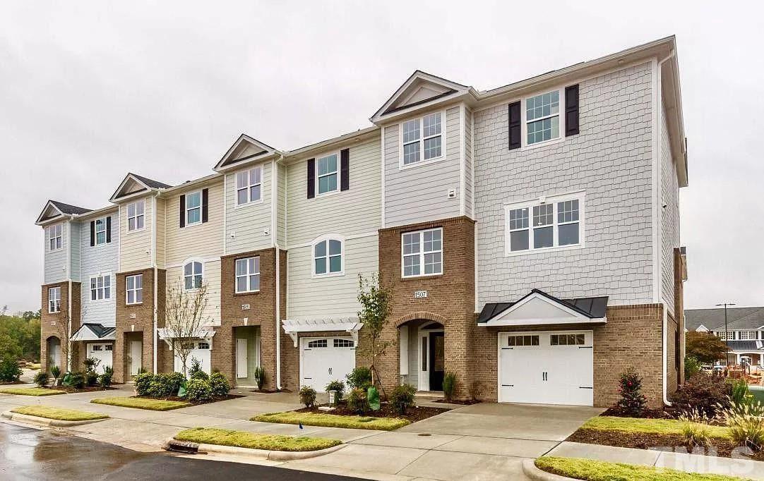 Wake- Carpenter Real Estate Listings Main Image