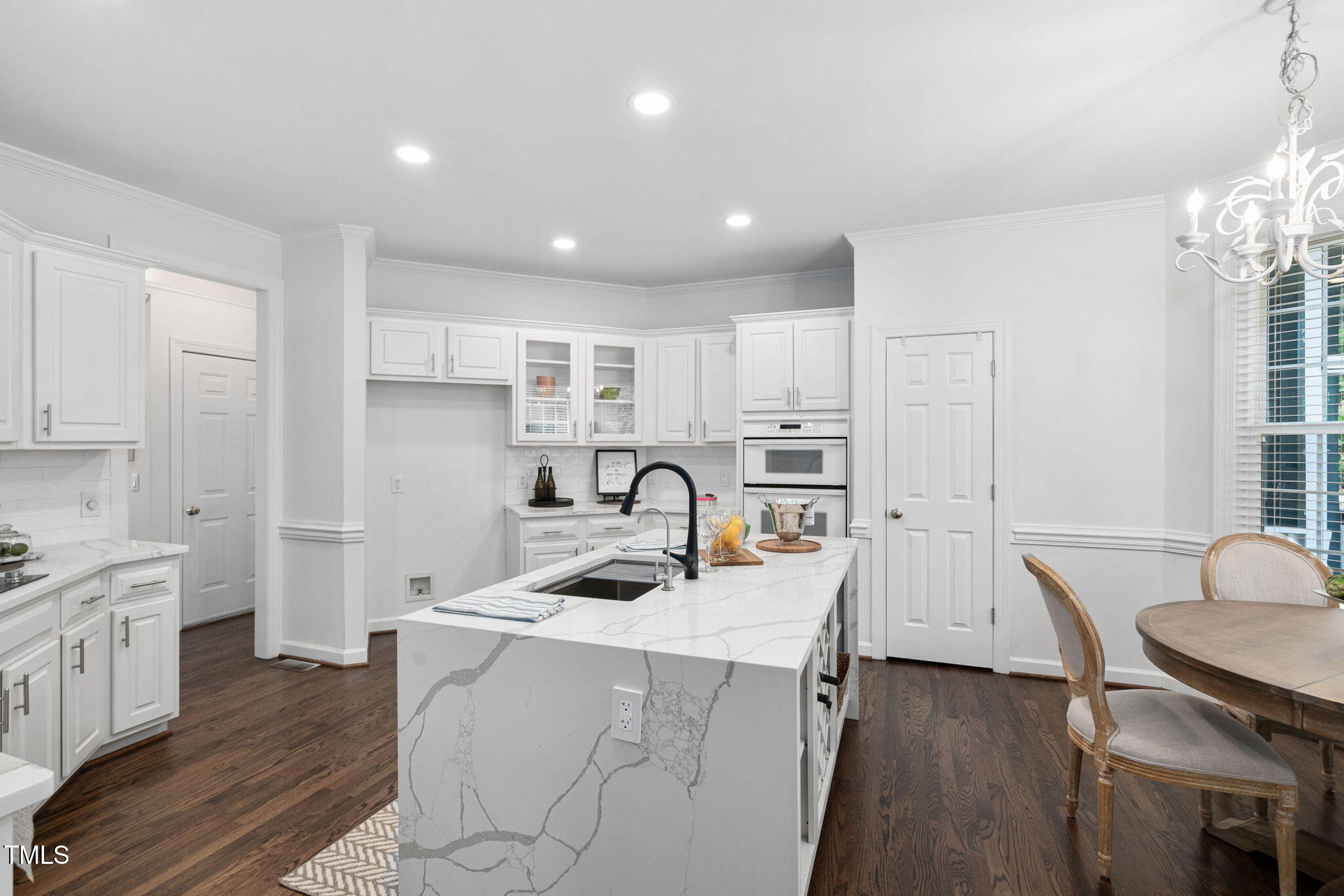601 Walcott Way Property Photo 11