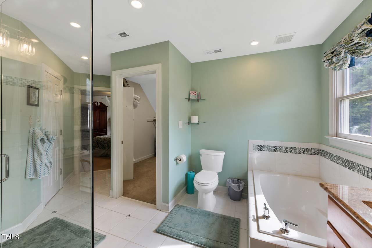 303 Cary Pines Drive Property Photo 13