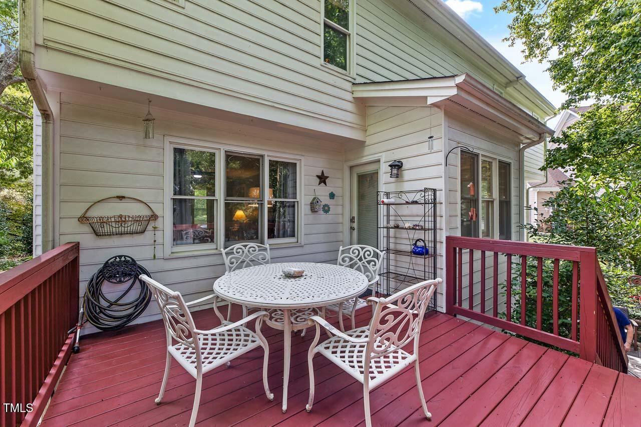 303 Cary Pines Drive Property Photo 25