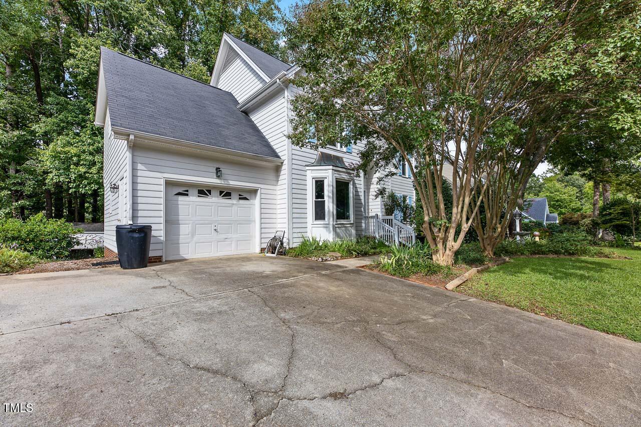 303 Cary Pines Drive Property Photo 27