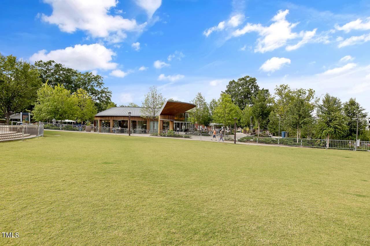 303 Cary Pines Drive Property Photo 29