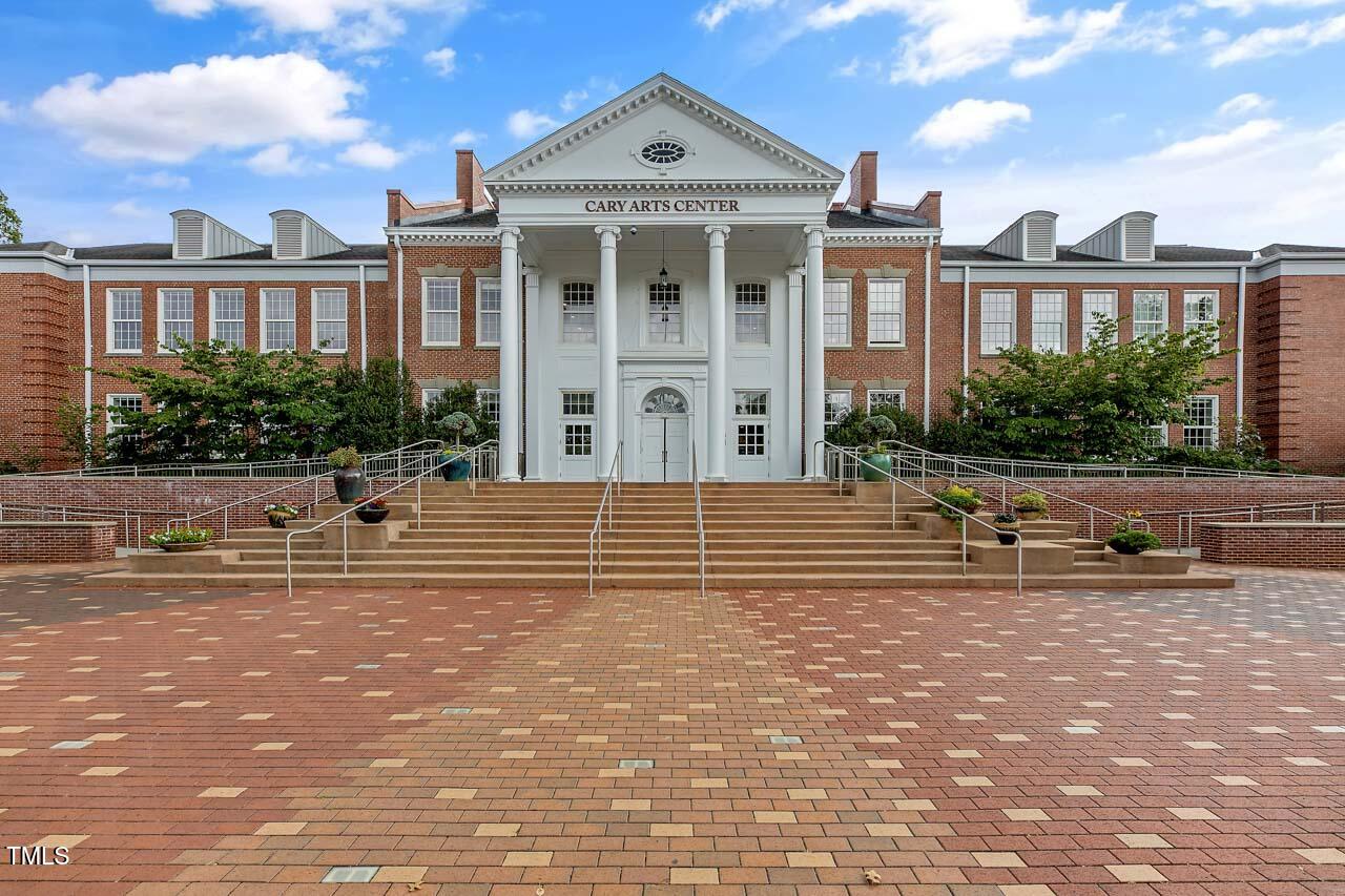 303 Cary Pines Drive Property Photo 31