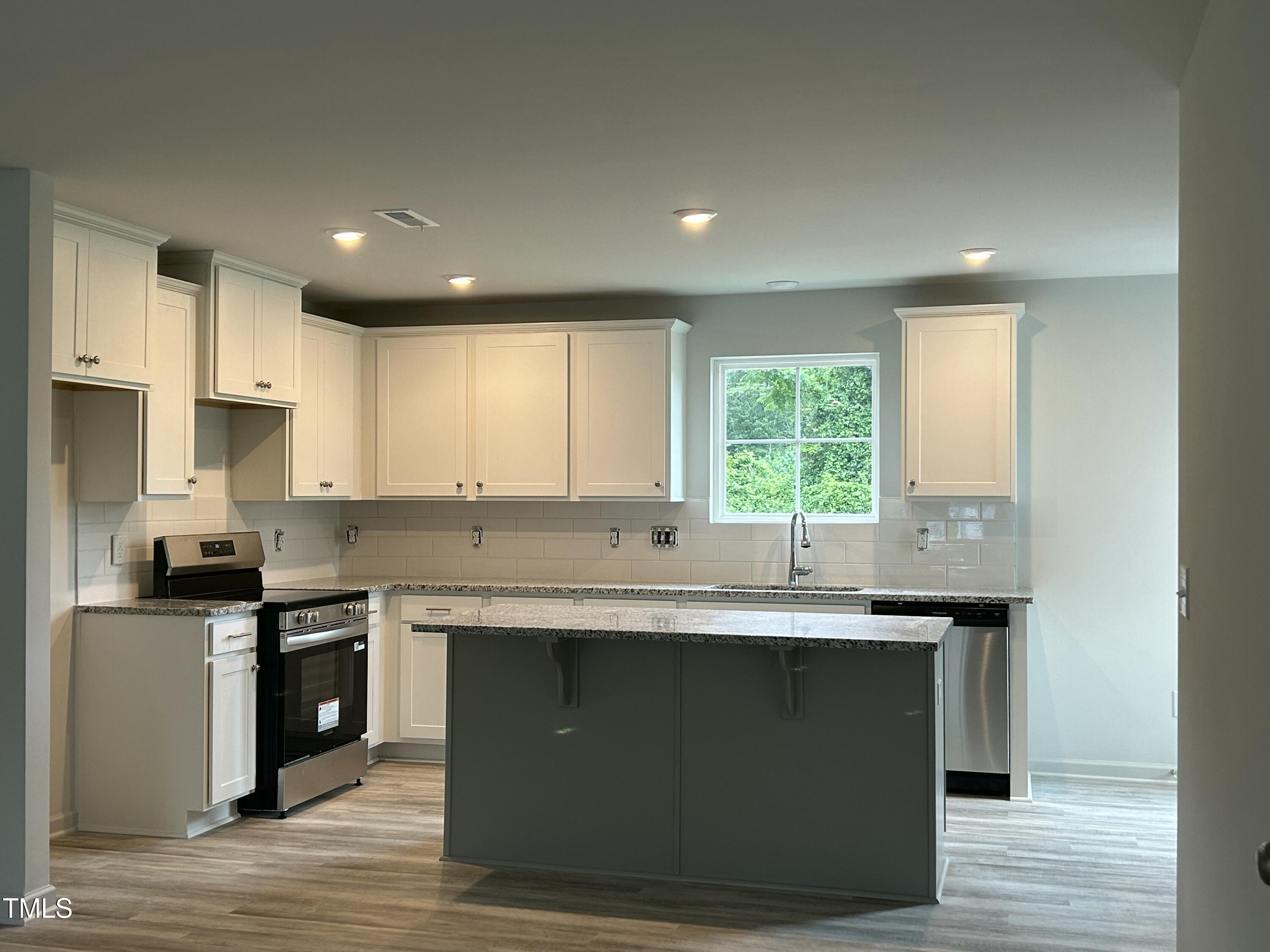 260 Johnson Ridge Way Property Photo 10