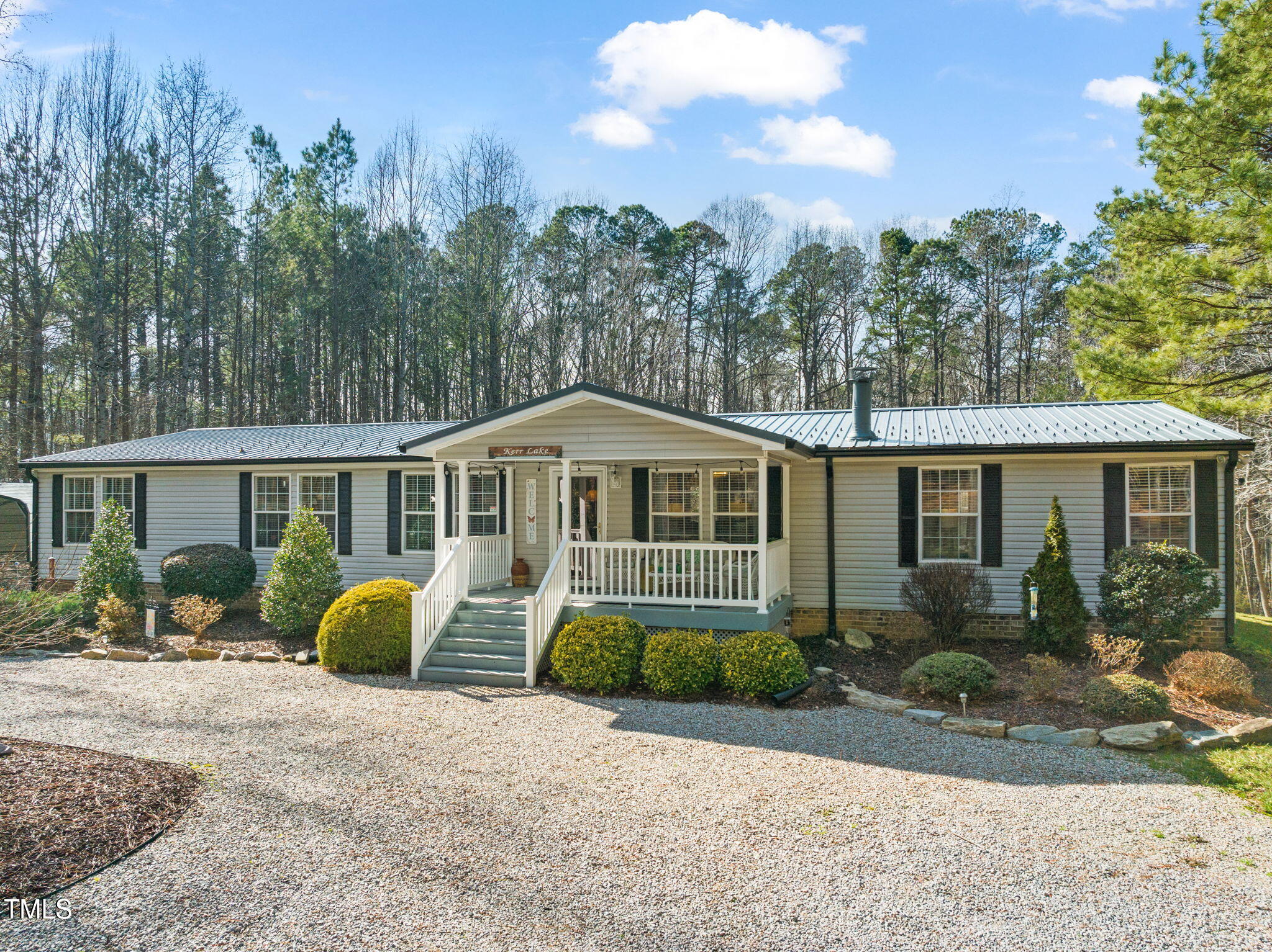 3041 Jacksontown Road Property Photo