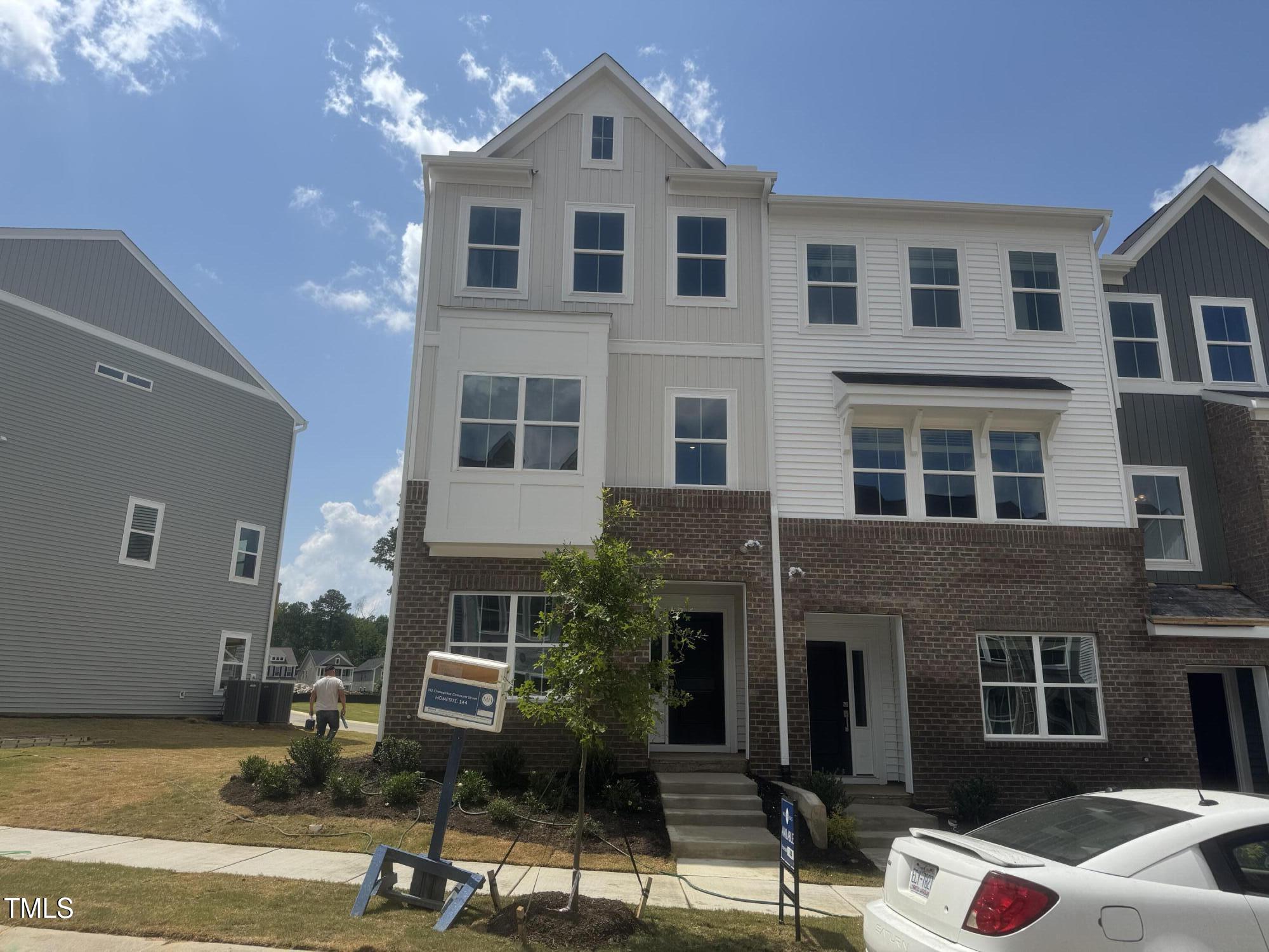 312 Chesapeak Commons Street # 144 Property Photo 1