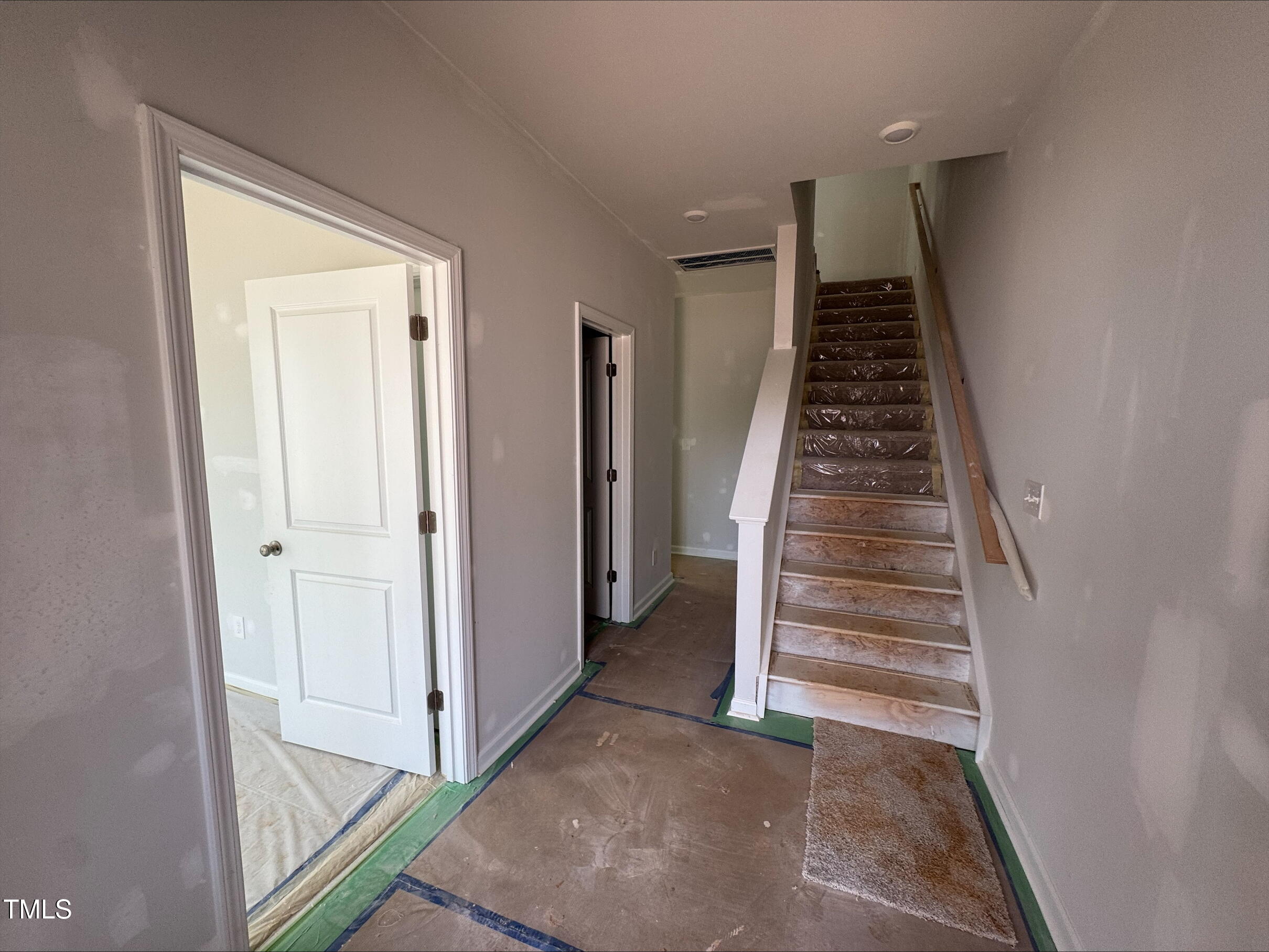 312 Chesapeak Commons Street # 144 Property Photo 8