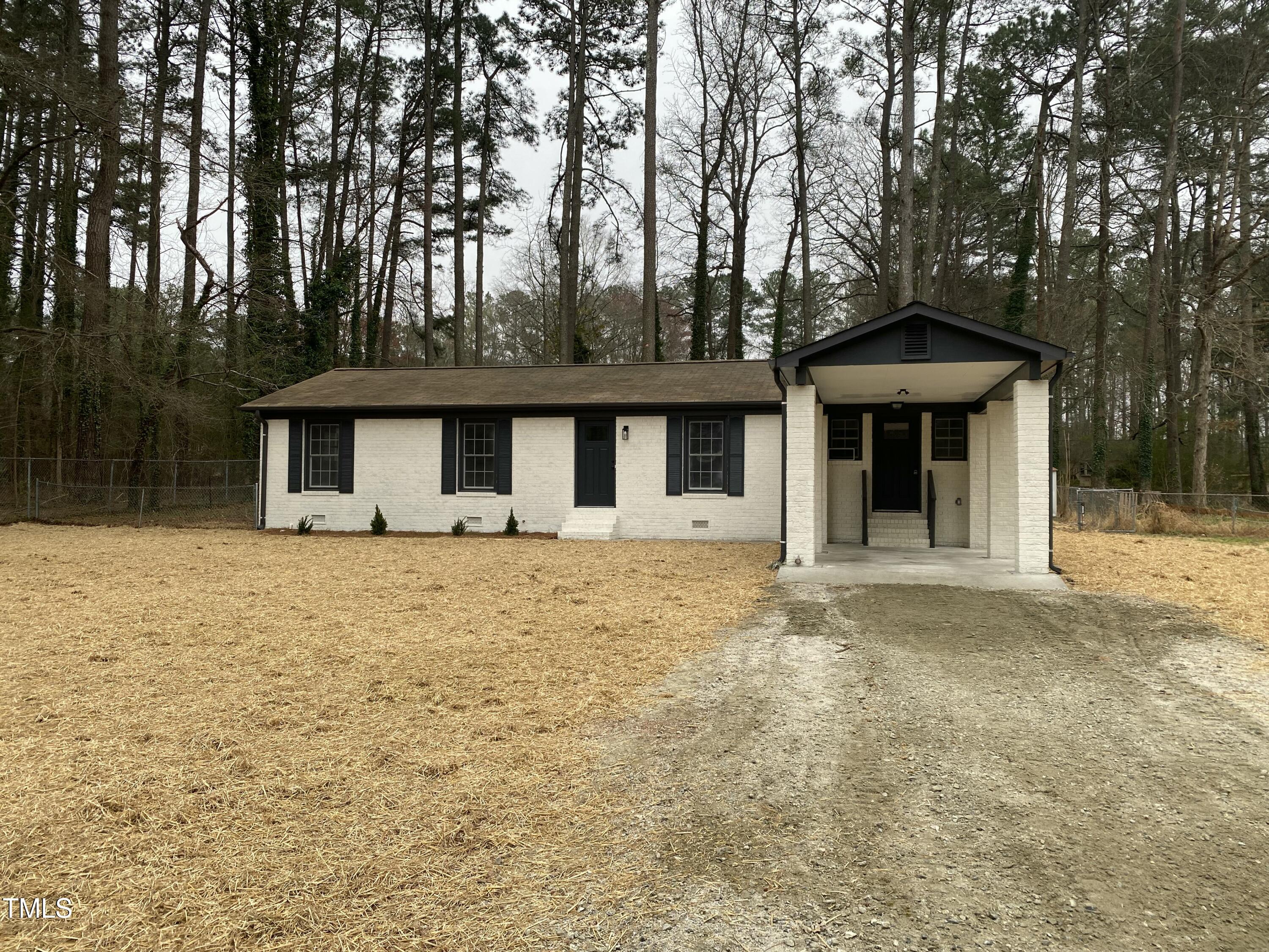 905 Spruce Pine Trail Property Photo