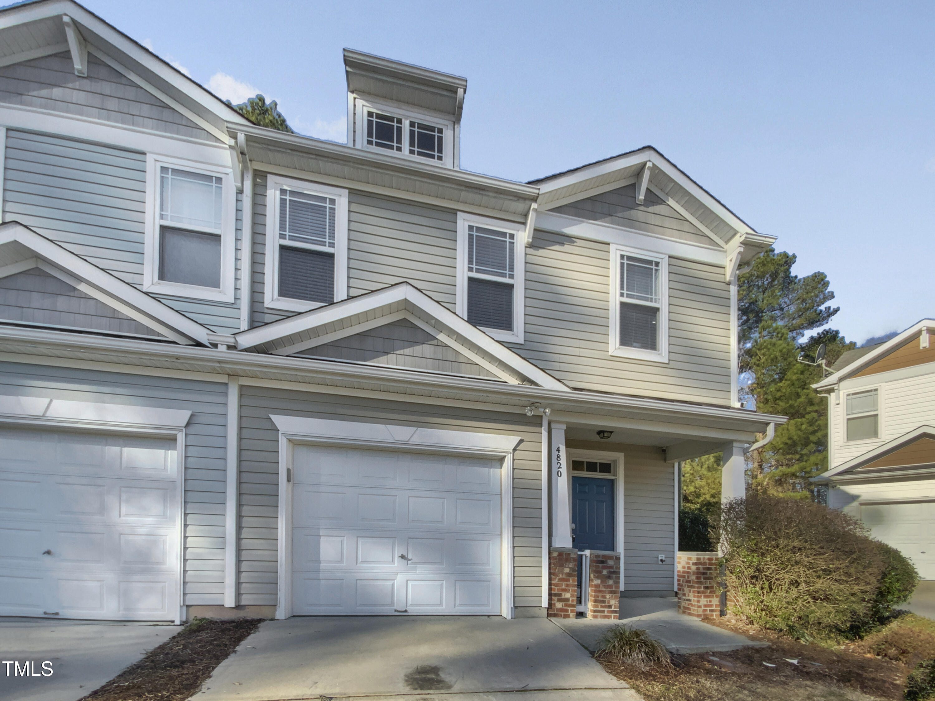 4820 Landover Arbor Place Property Photo 1
