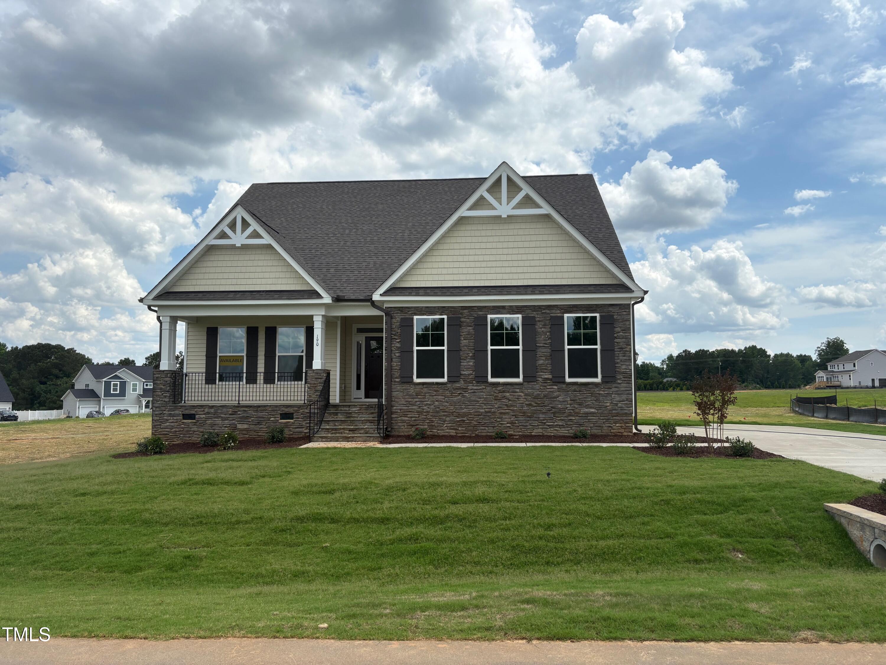190 Sage Lane # 015 Property Photo 1
