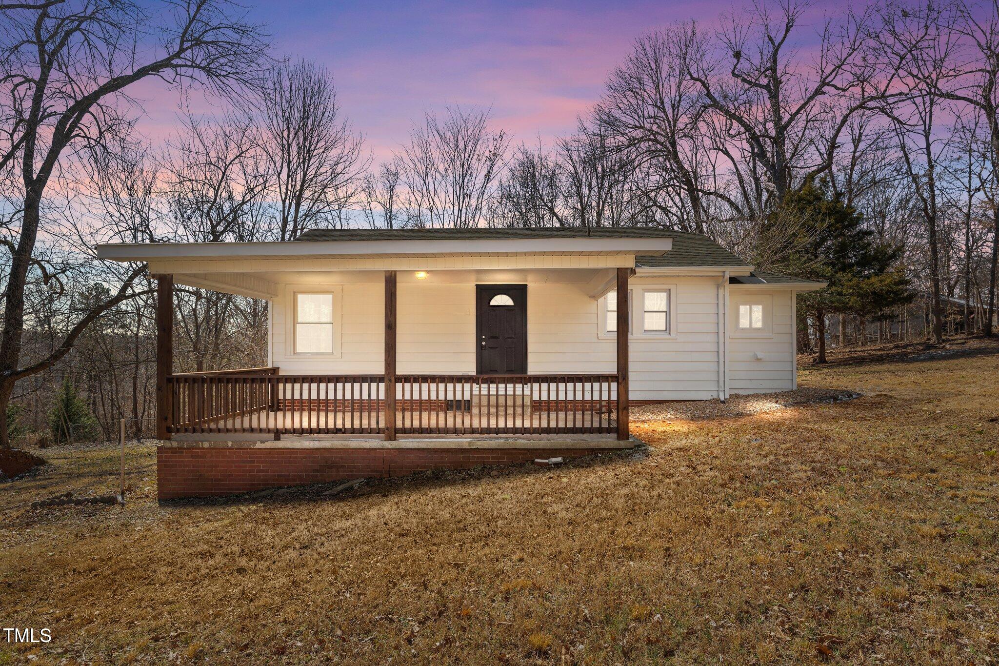 2810 Hickory Hill Road Property Photo