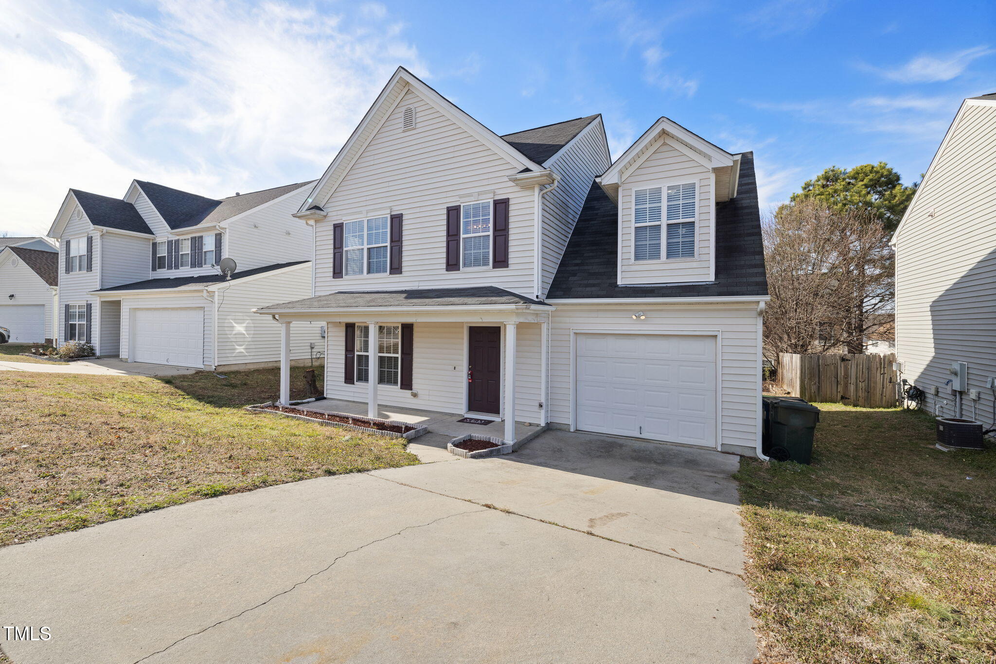 1420 Springshire Court Property Photo 3