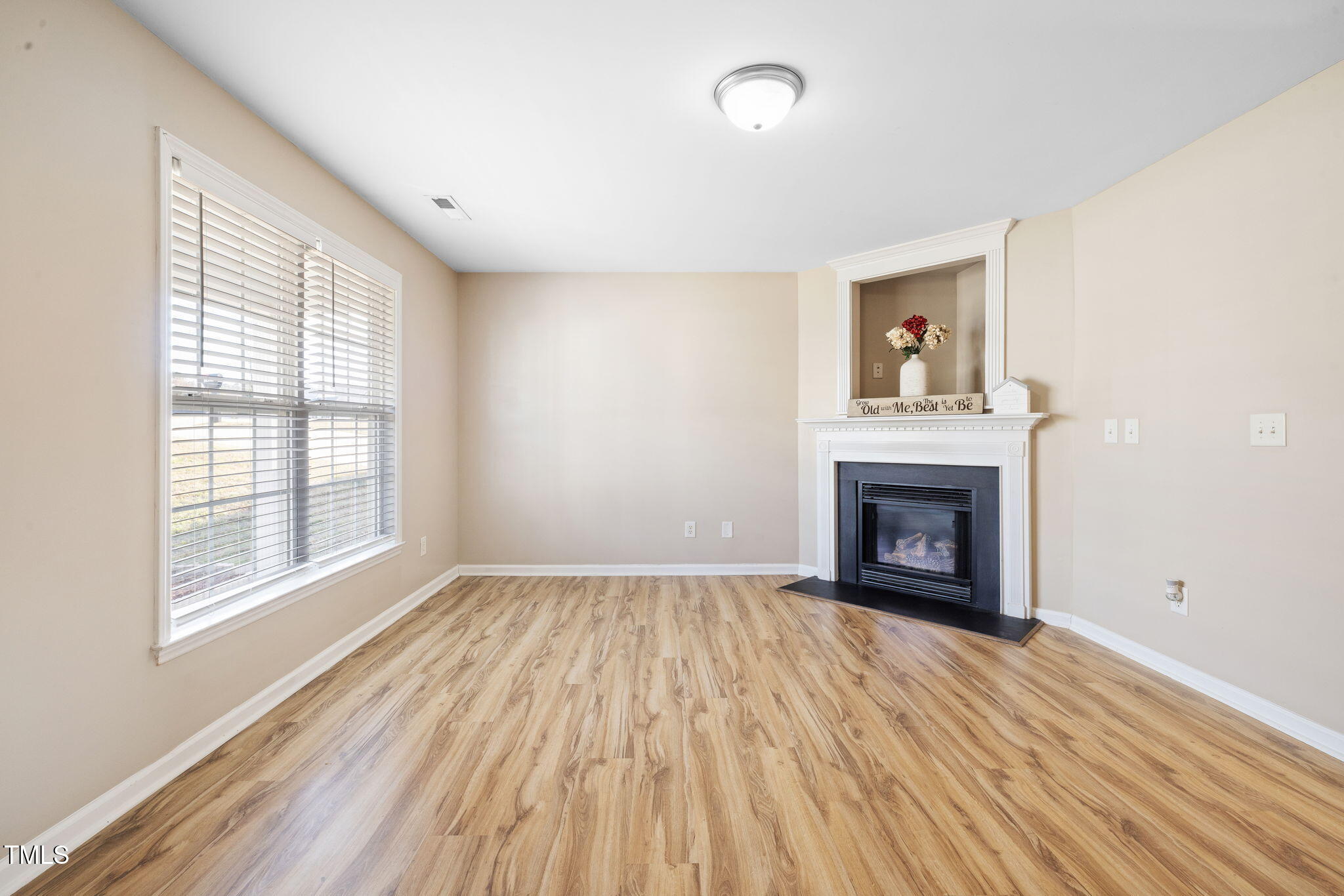 1420 Springshire Court Property Photo 8