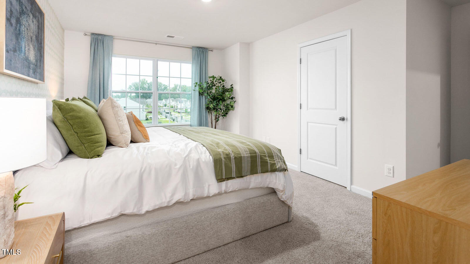 243 Perseus Street Property Photo 14