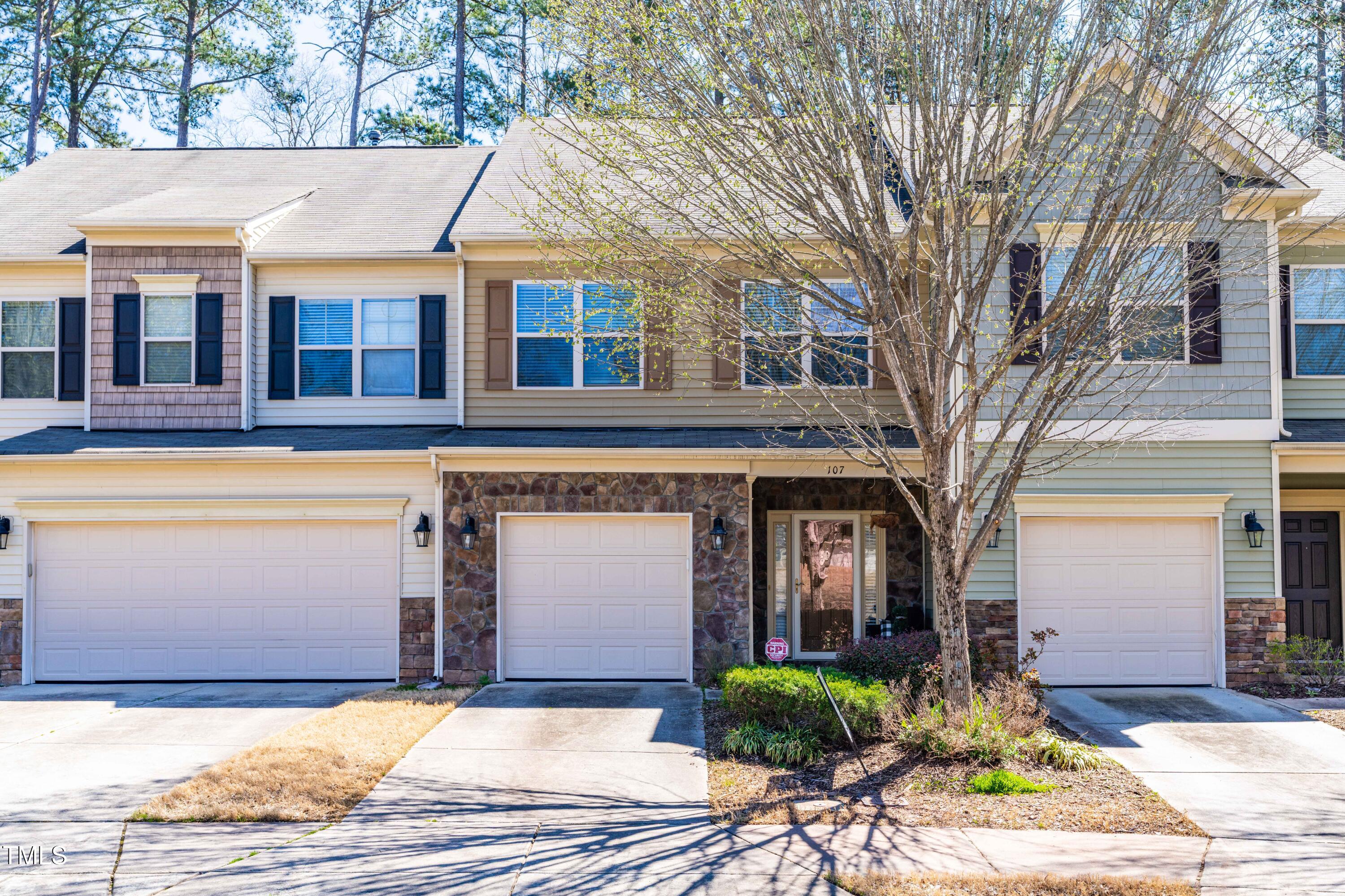 107 Vickery Hill Court Property Photo