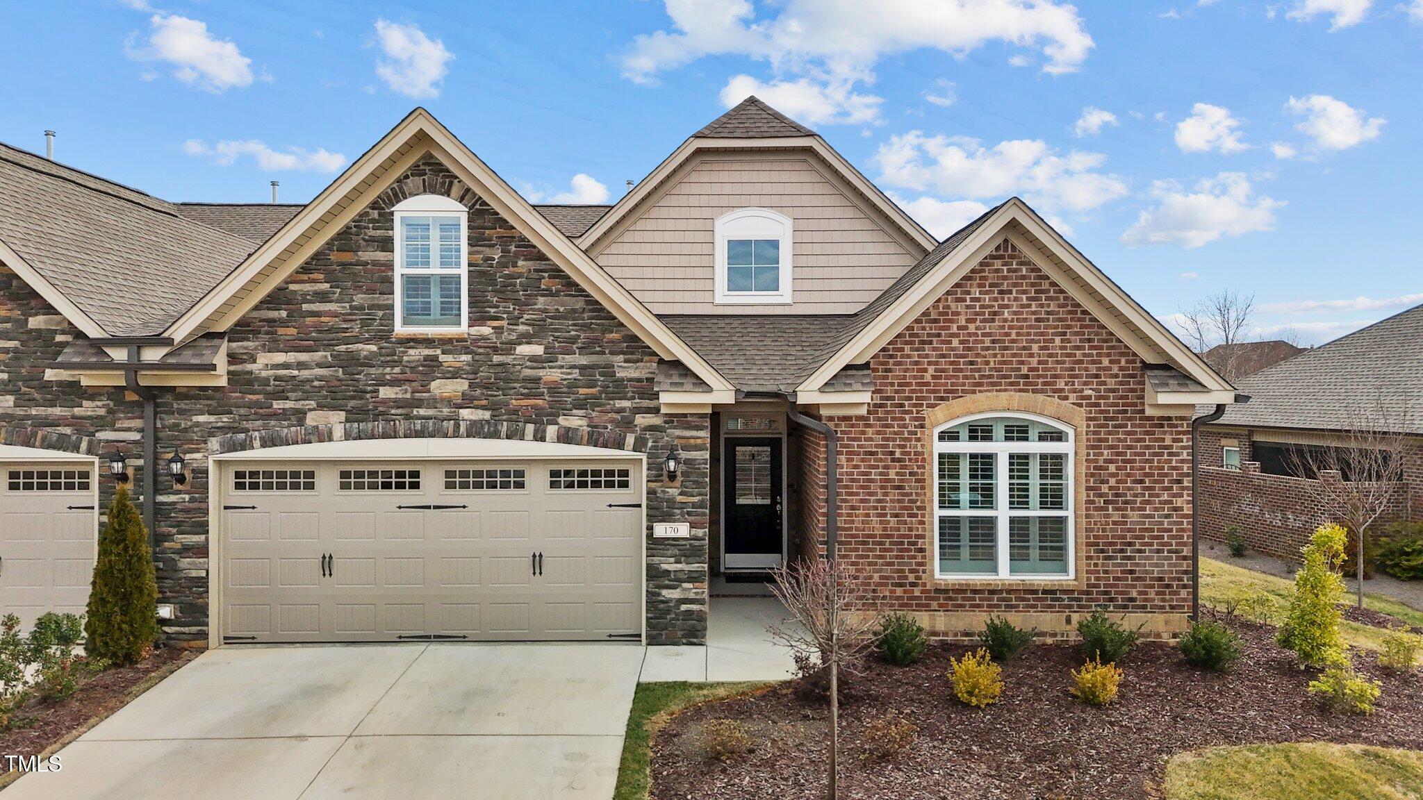 170 Dunvegan Lane Property Photo