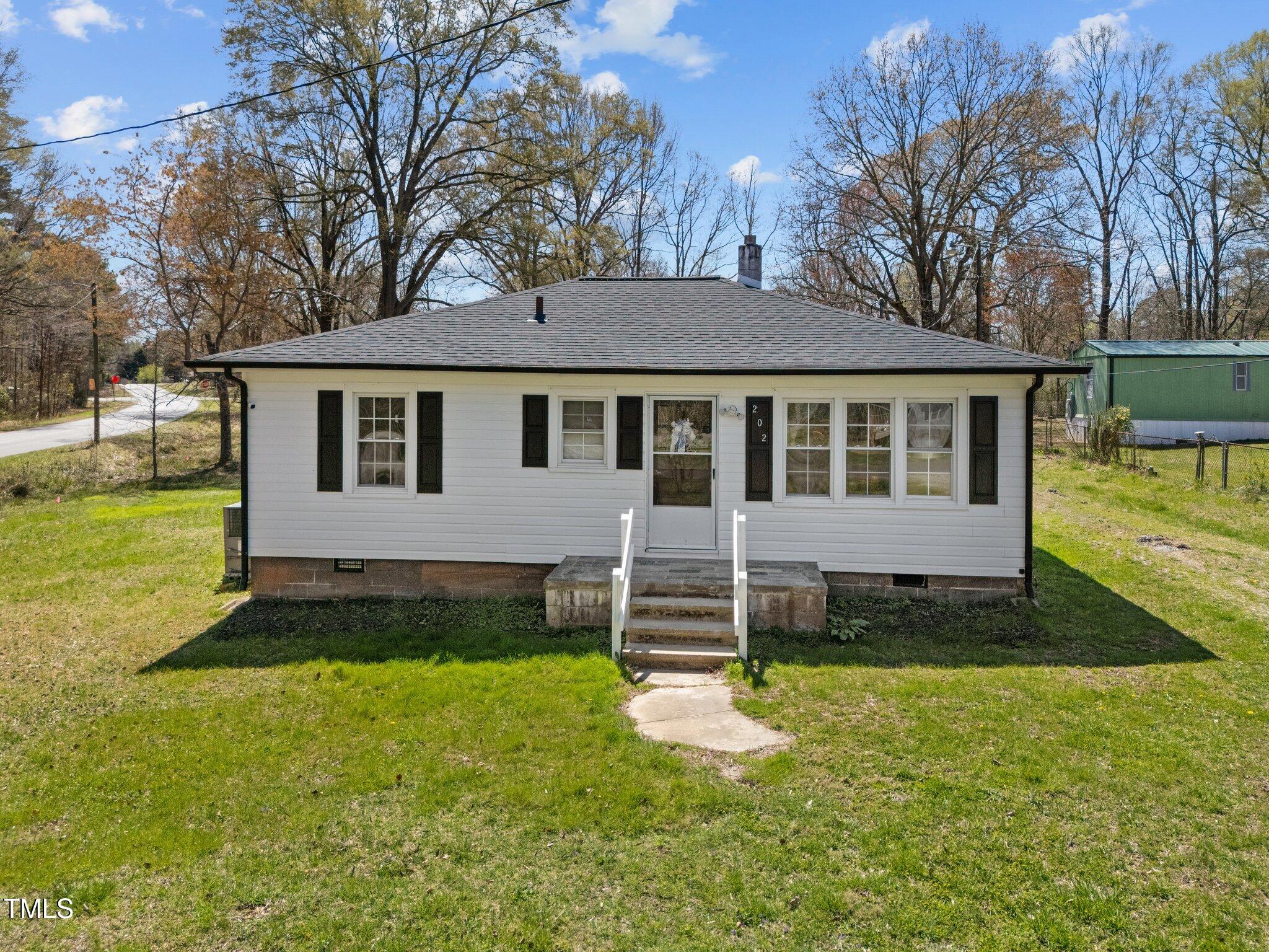 202 Harper Road Property Photo