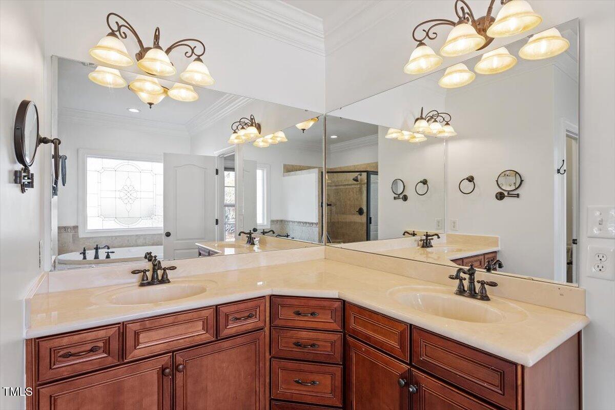 109 Coffeeberry Court Property Photo 15