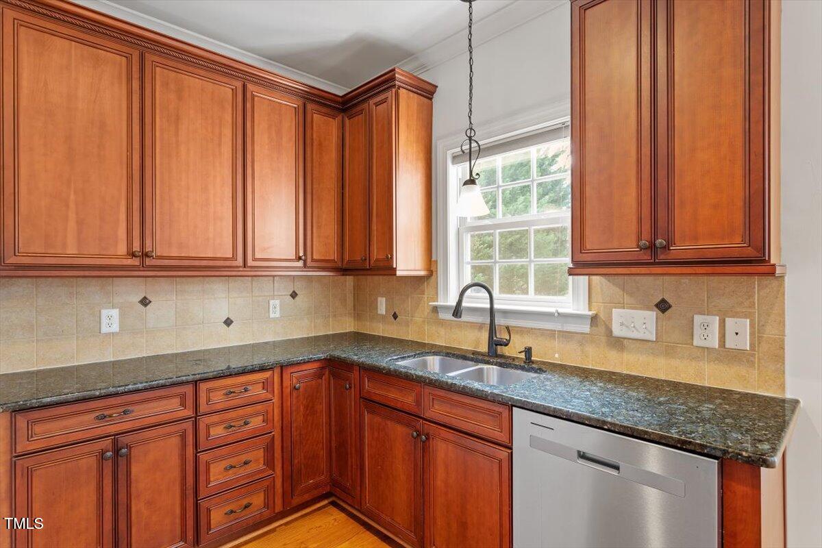109 Coffeeberry Court Property Photo 29
