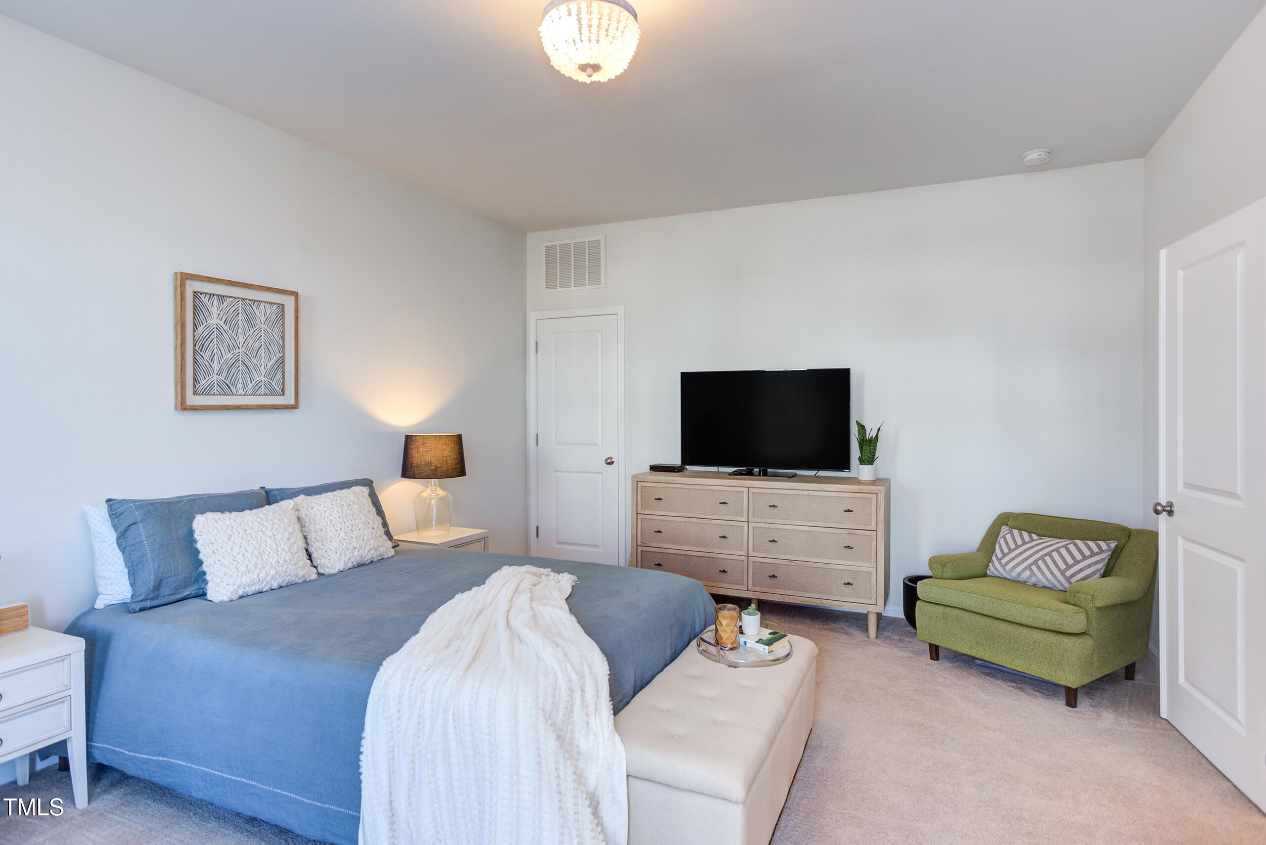 2929 Great Lawn Road Property Photo 6