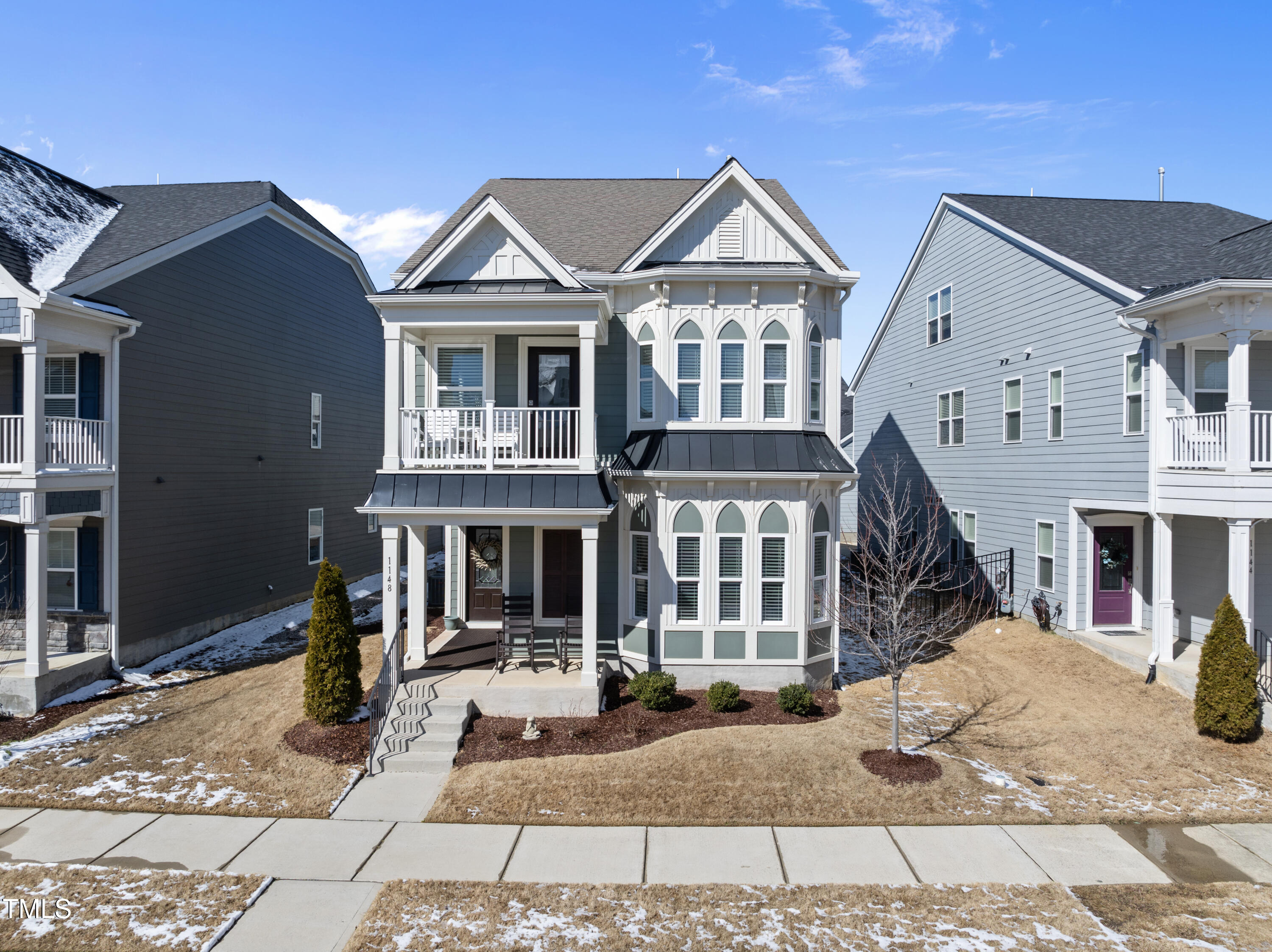 1148 Gloriosa Street Property Photo 1