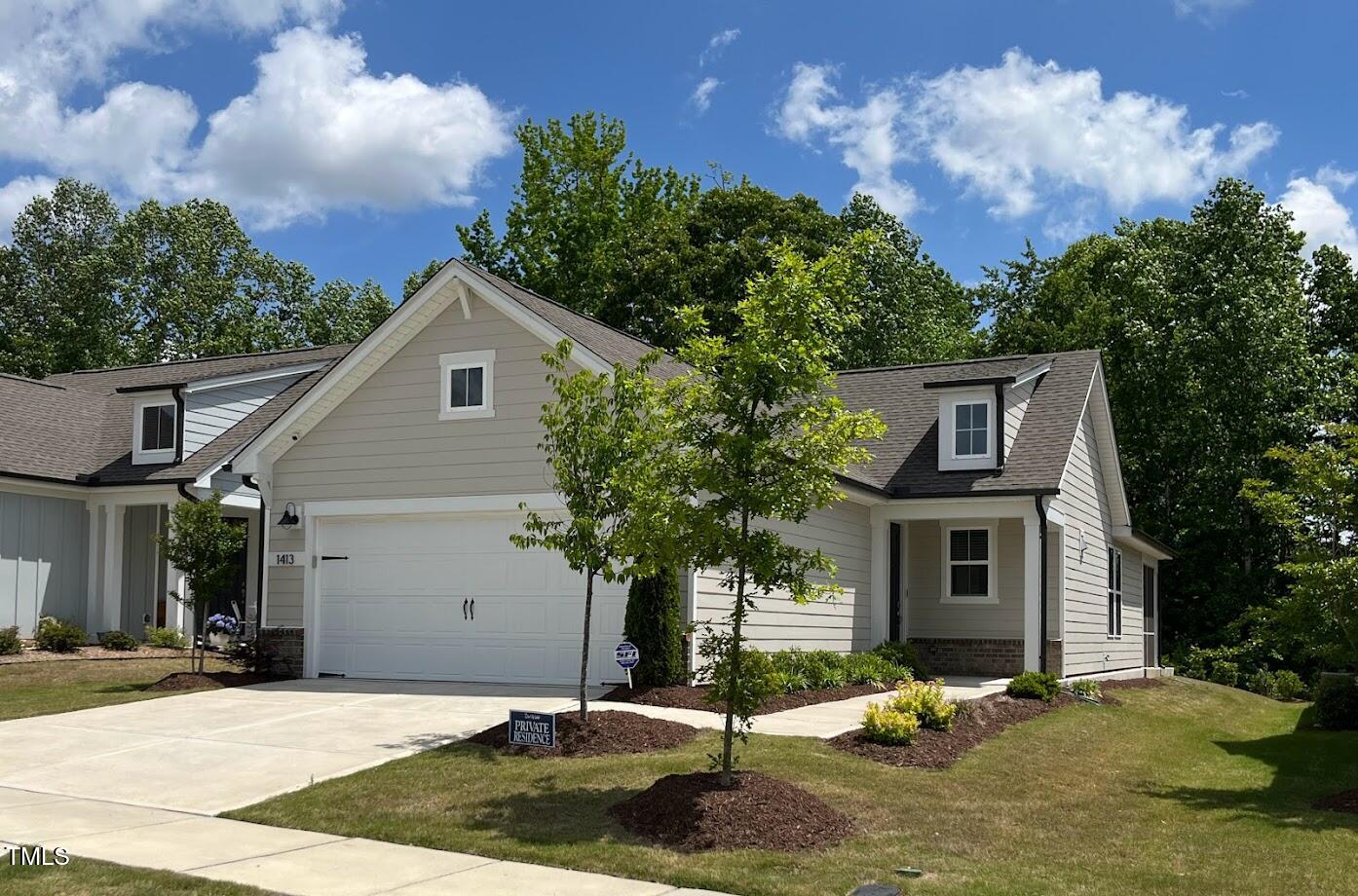 1413 Buxus Court Property Photo 1