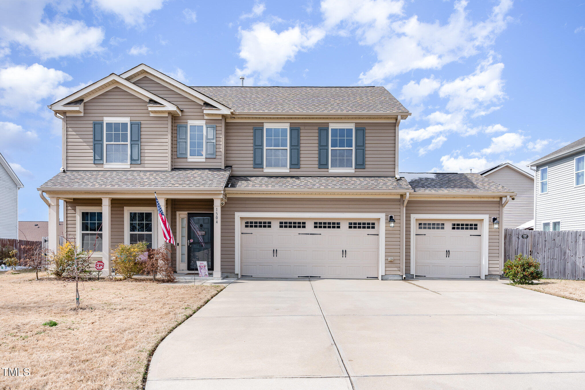 1304 Ivey Grove Court Property Photo