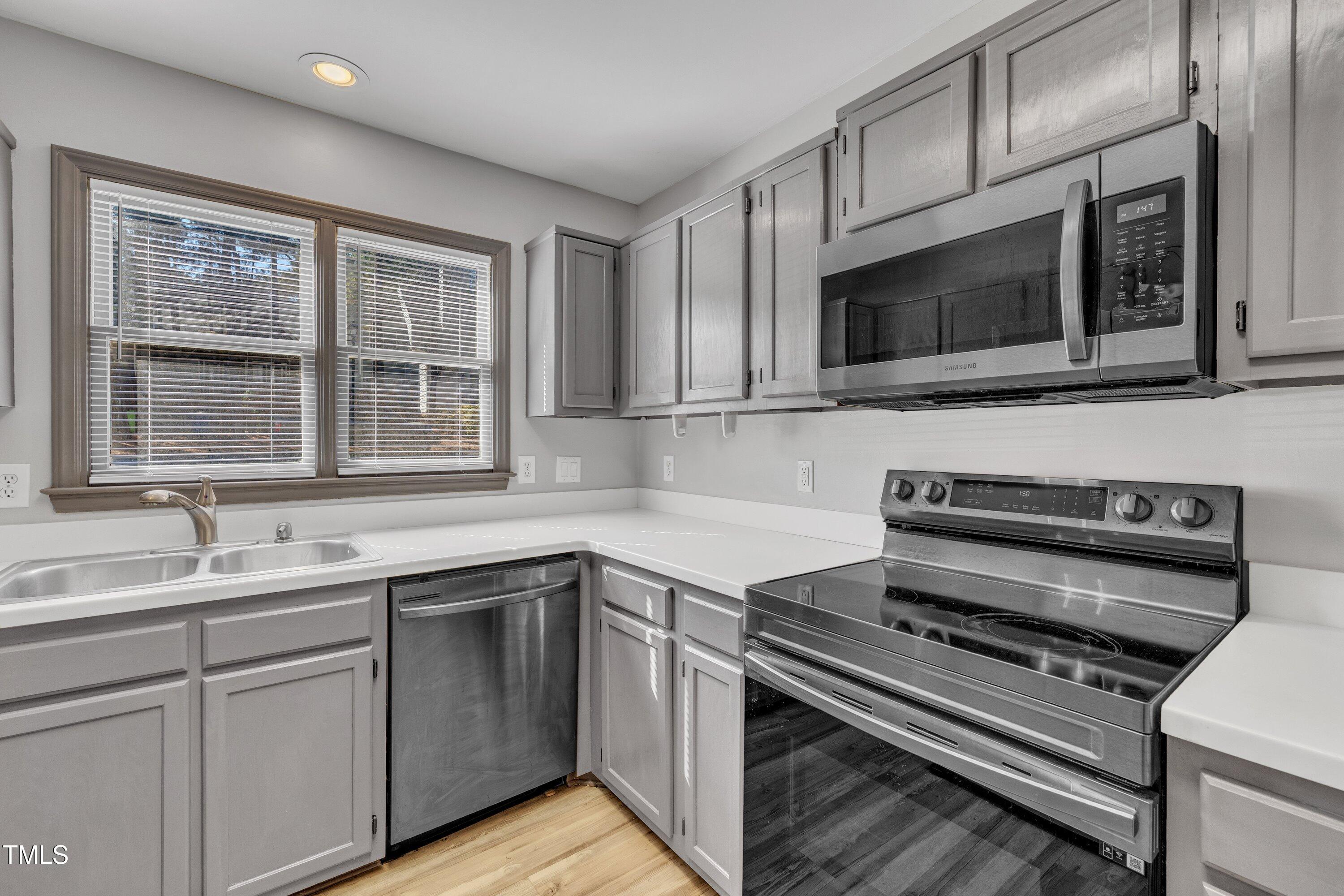 6036 Epping Forest Drive Property Photo 1