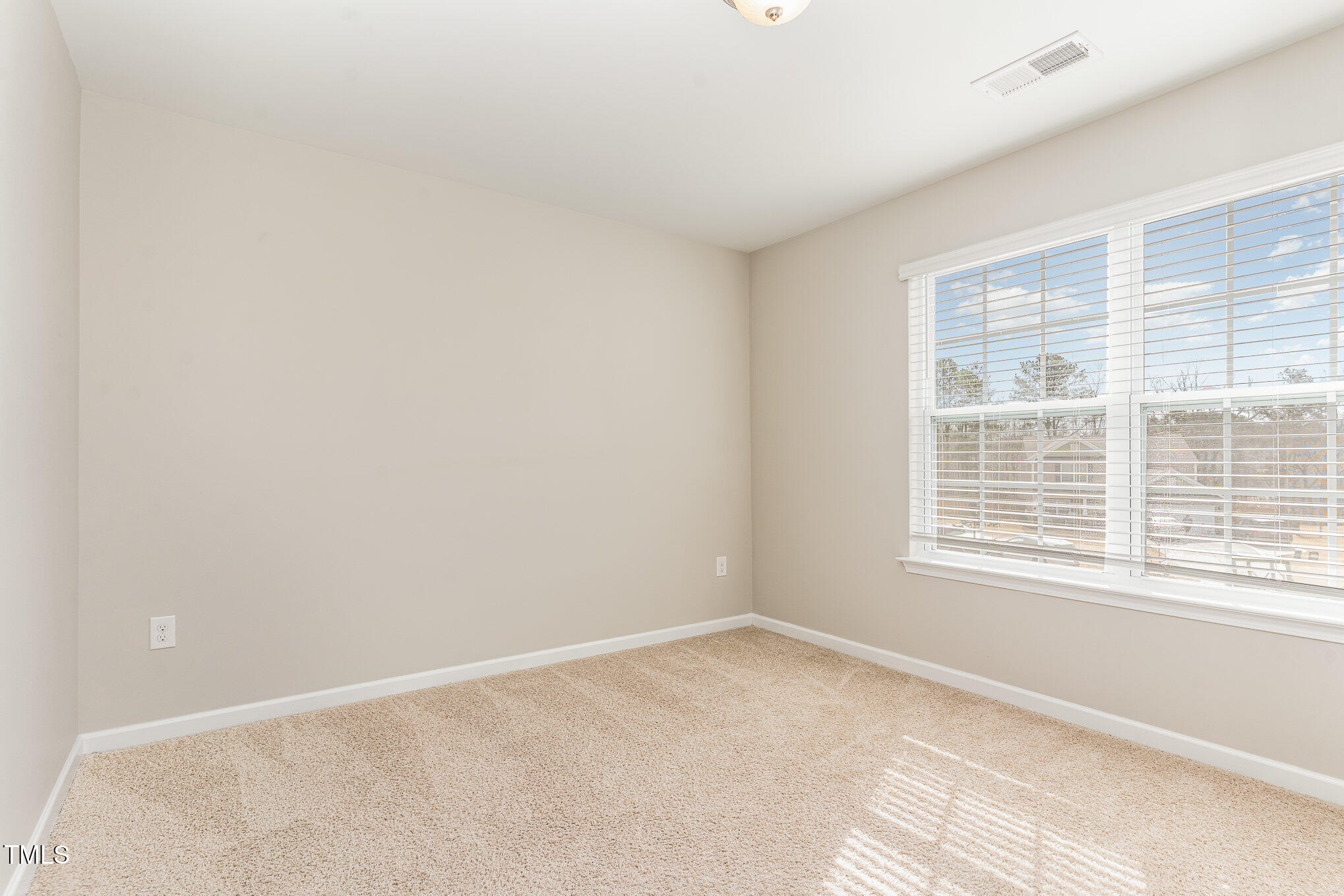 2815 E Brookwood Court Property Photo 17