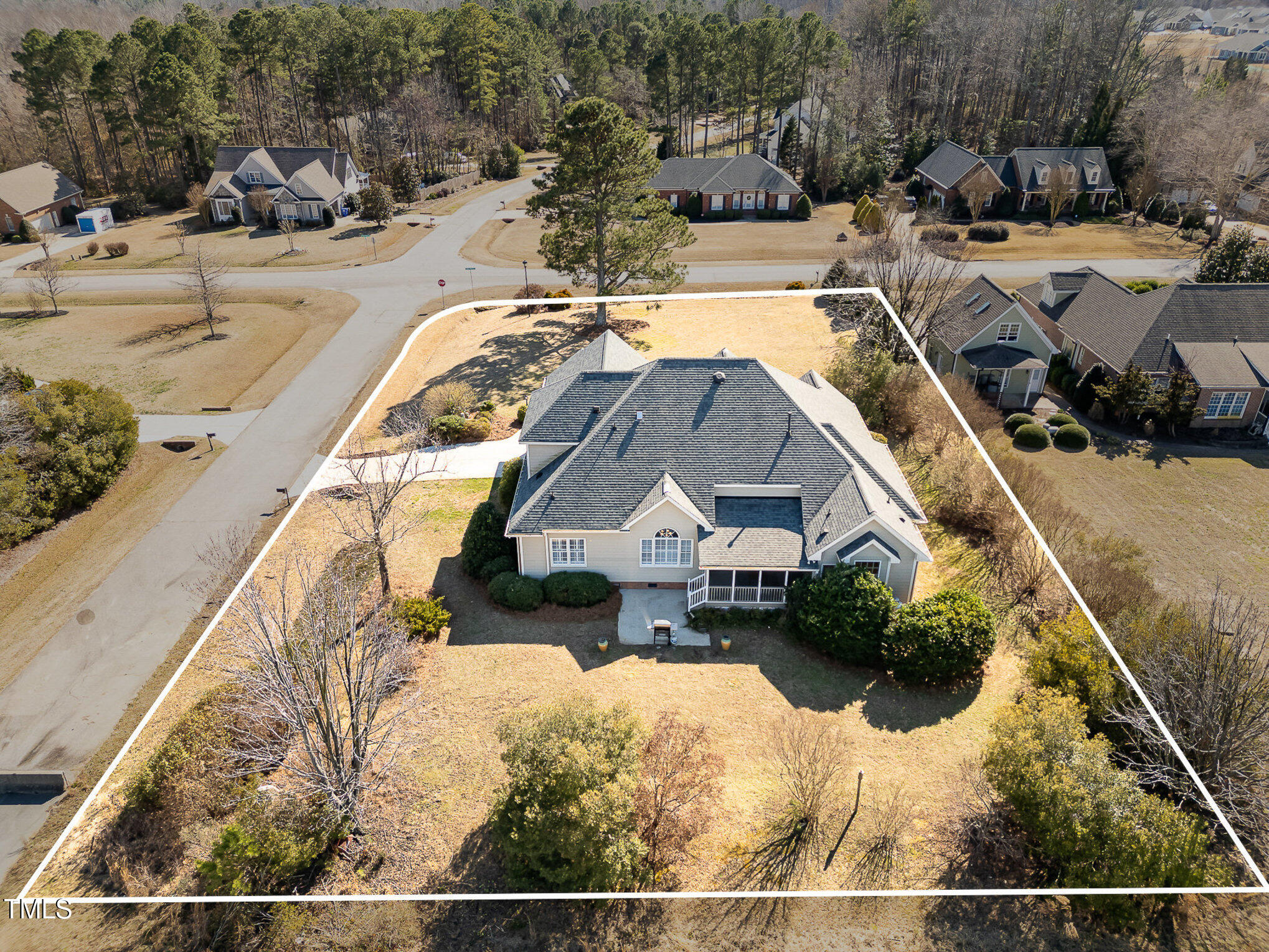 7800 Twin Pines Way Property Photo 43