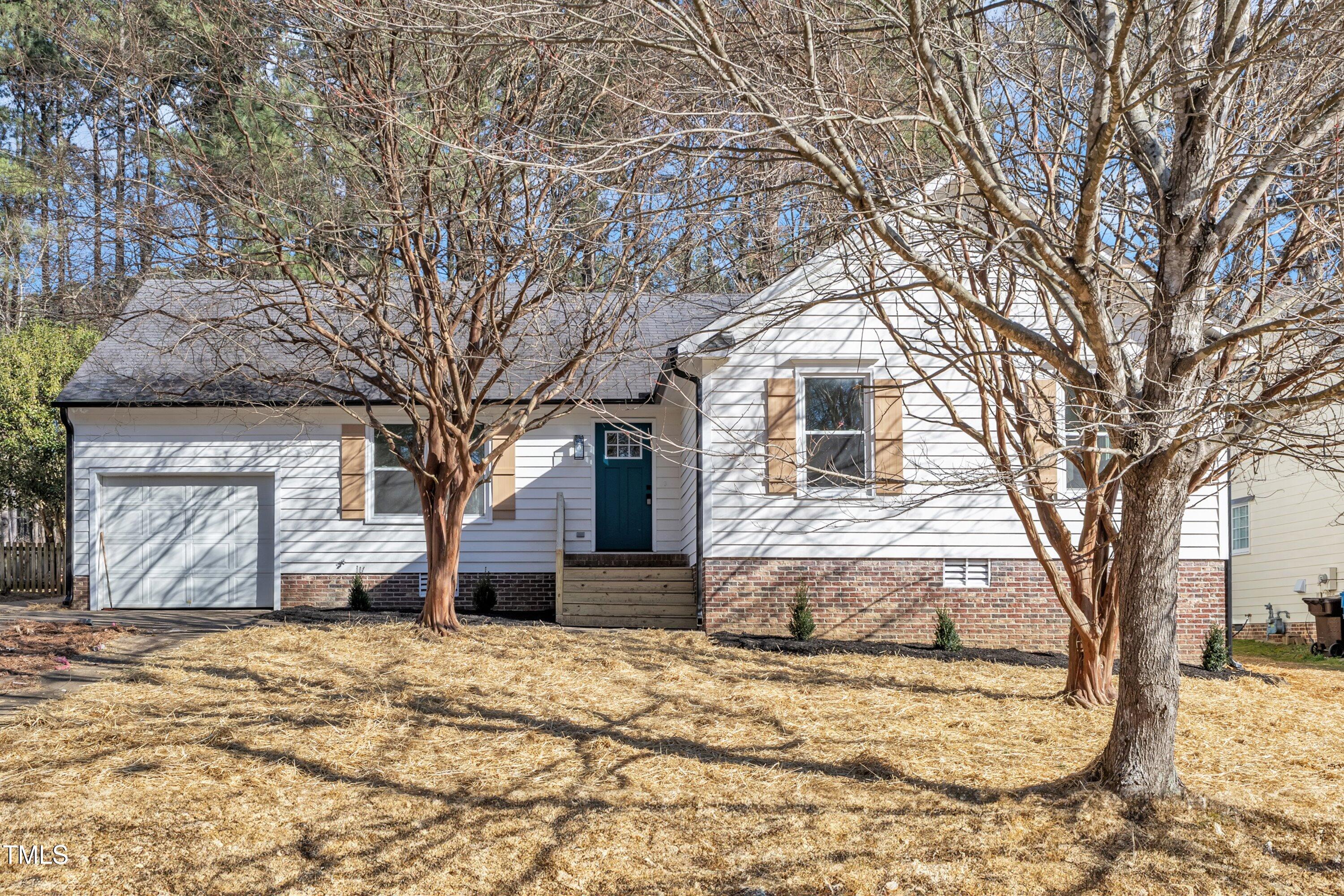 22 Creeks Edge Court Property Photo