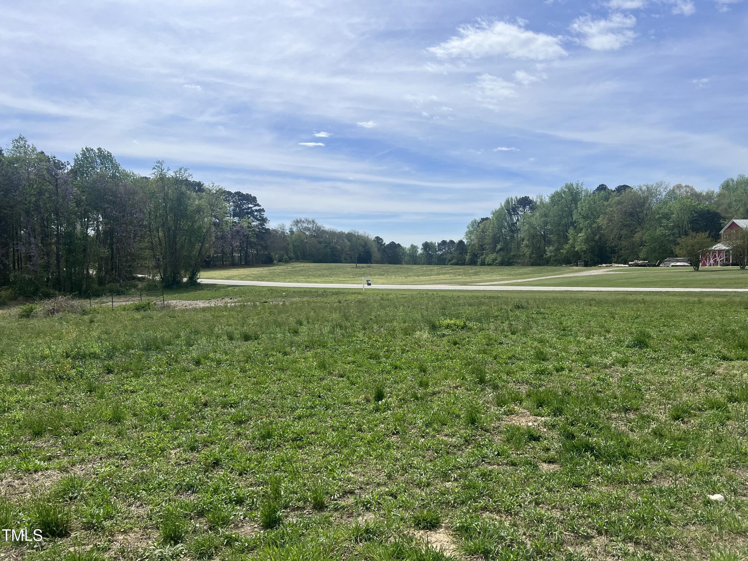 319and307 Wilson Fuller Road Property Photo 3