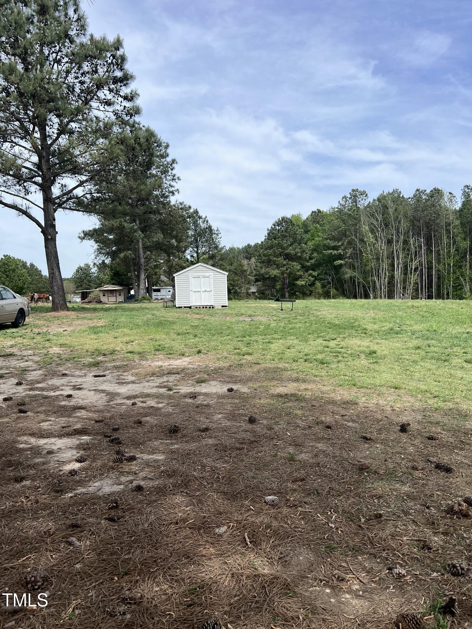 319and307 Wilson Fuller Road Property Photo 5
