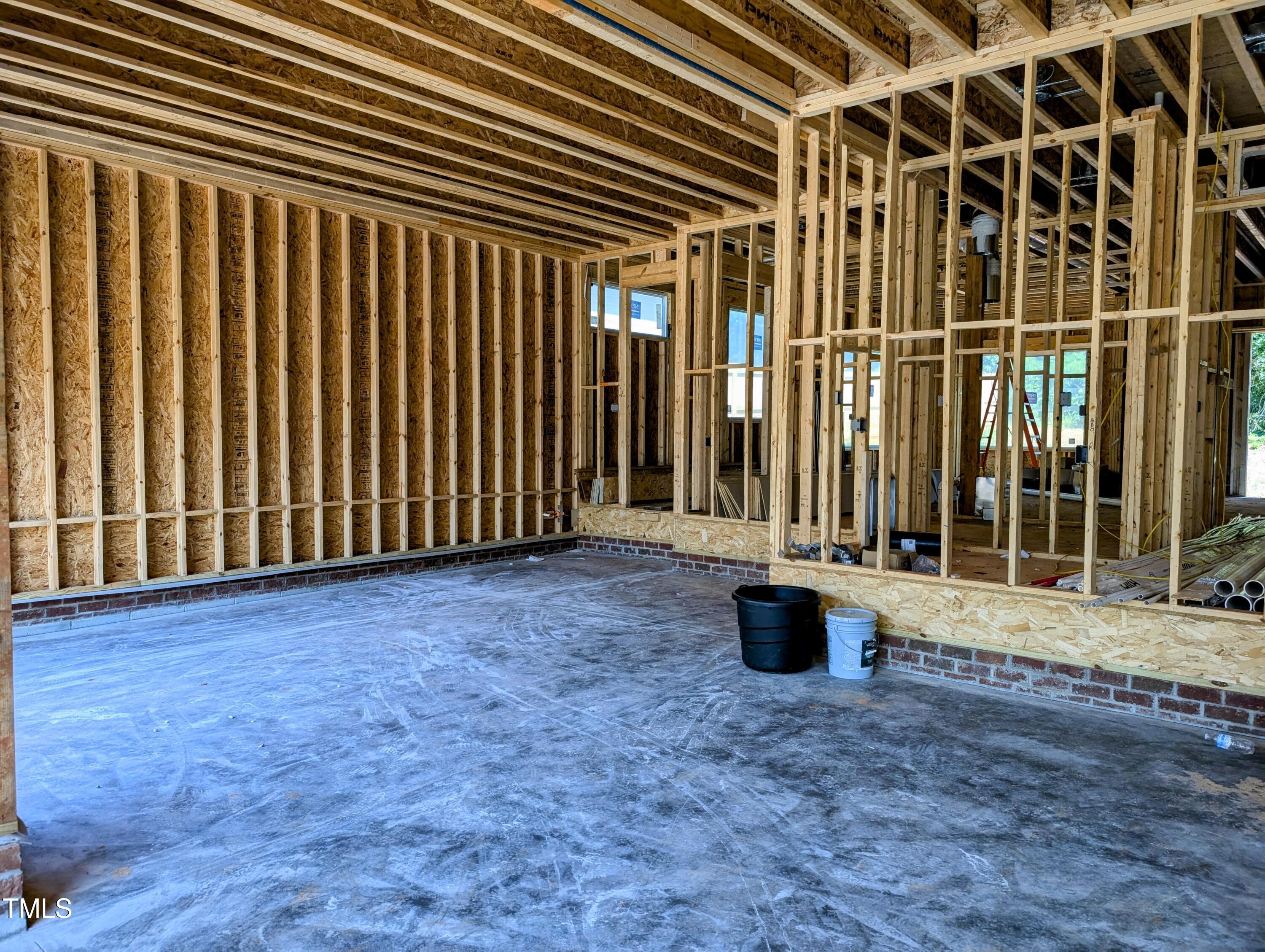 405 Latimer Road Property Photo 8