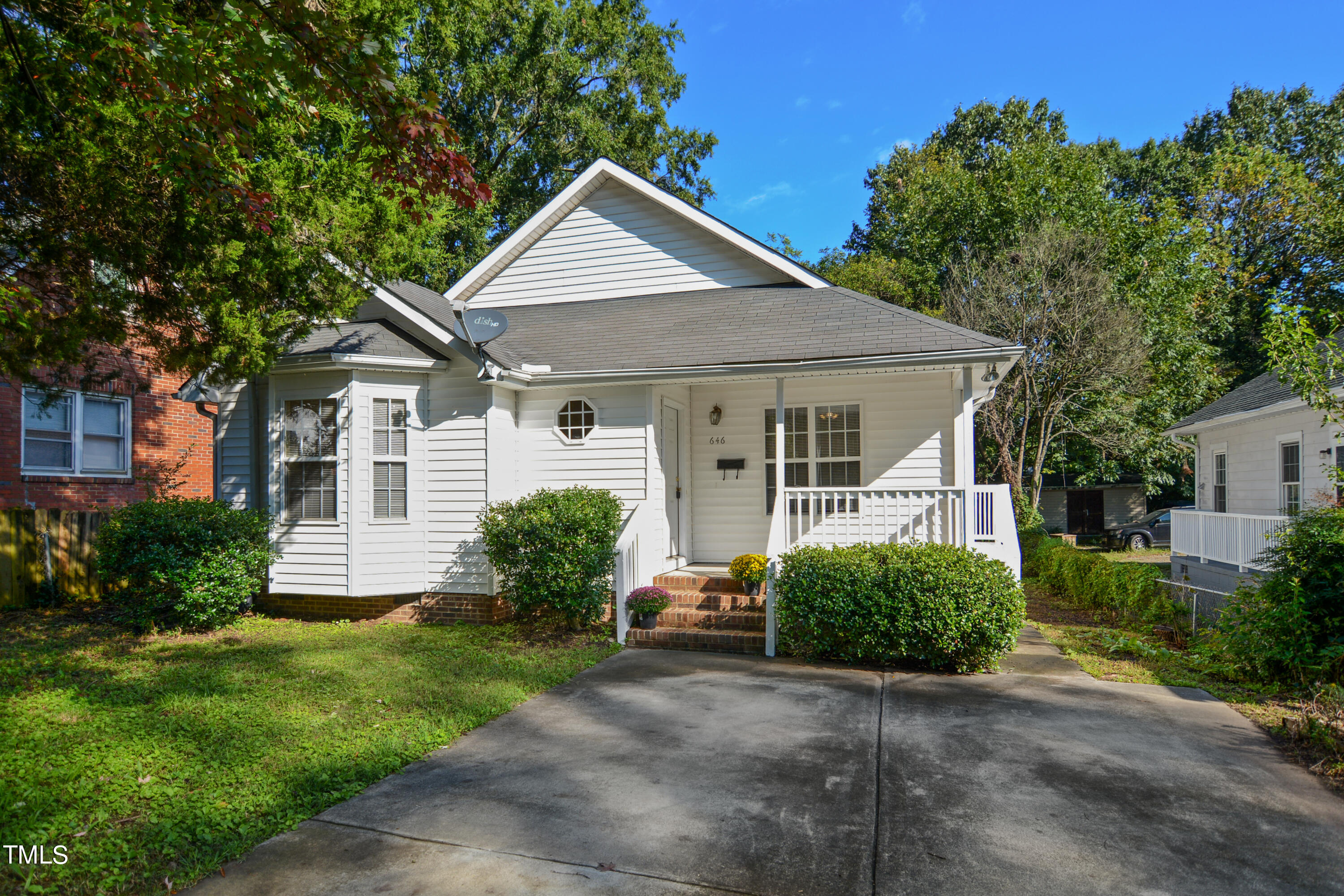 646 W Club Boulevard Property Photo